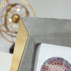 maison-couture-set-khung-anh-da-gray-christian-diamant-facette-lux-python-frame-cau-hai-home-decor-4 - CẬU HAI HOME DECOR