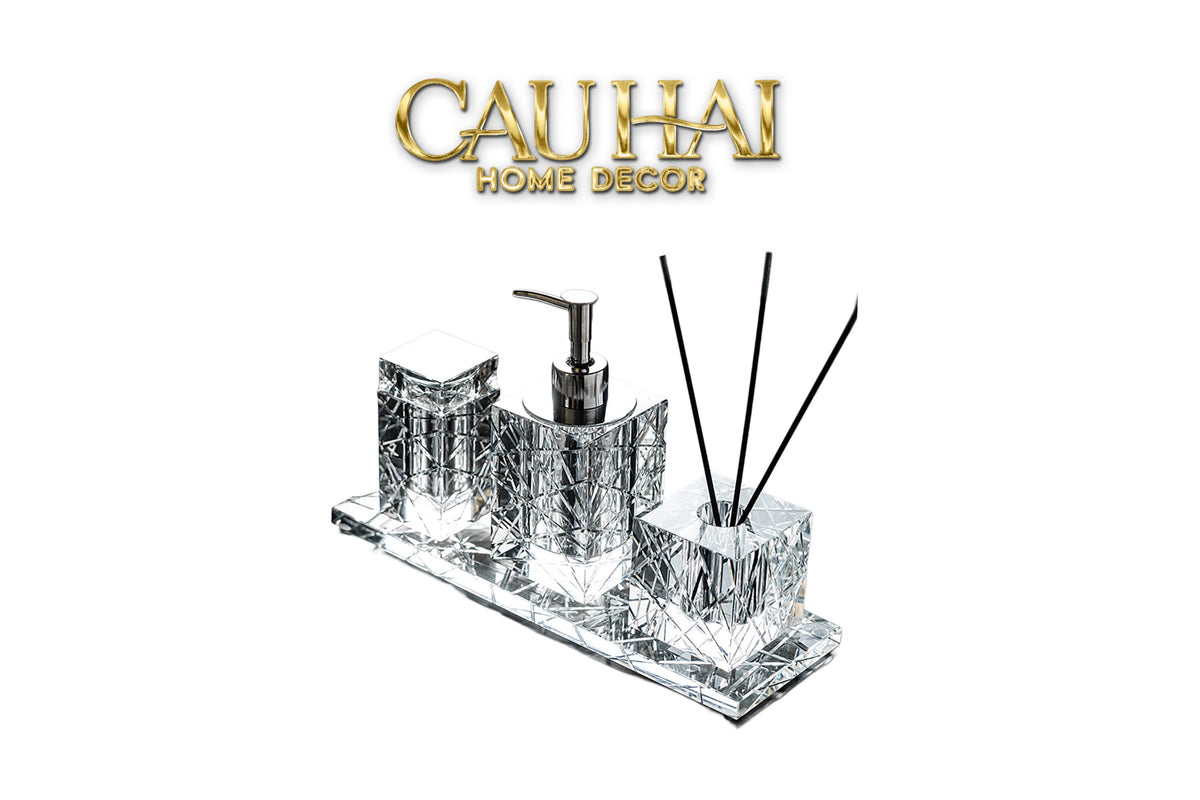 Maison Couture - Set Nhà Tắm Pha Lê Lumière Cristalleries Bathroom Vanity Set - Cannage Facetté Set 4pcs-PHỤ KIỆN NHÀ TẮM-CẬU HAI HOME DECOR-CẬU HAI HOME DECOR
