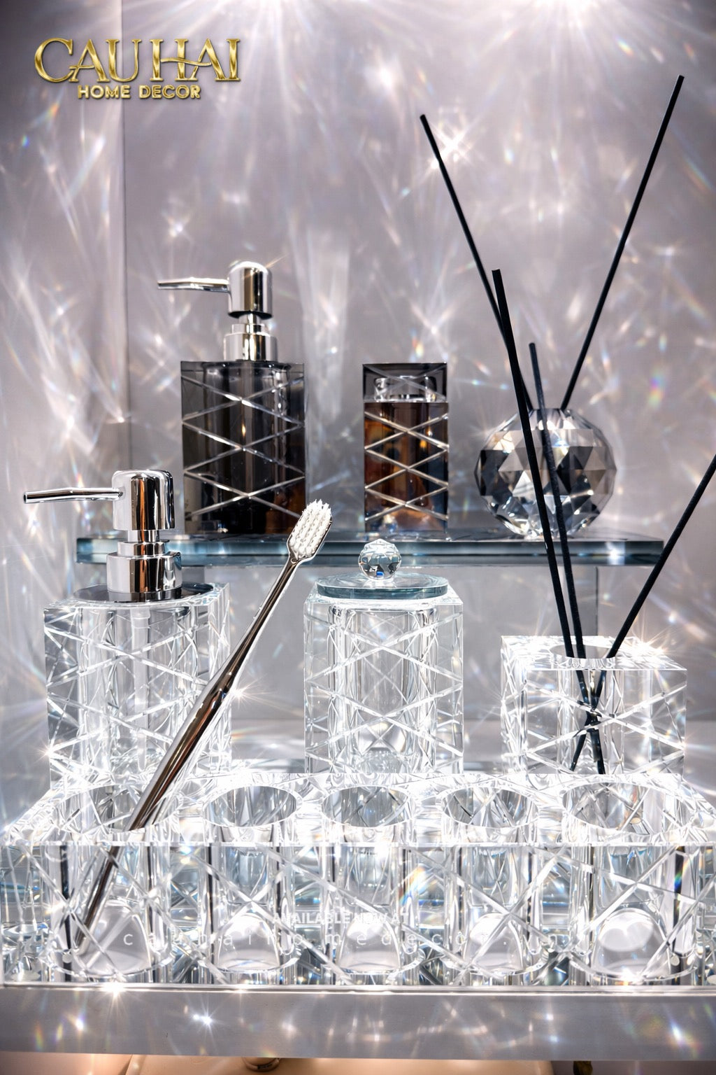 Maison Couture - Set Nhà Tắm Pha Lê Lumière Cristalleries Bathroom Vanity Set - Cannage Facetté Set 4pcs-Set nhà tắm bathroom vanities-CẬU HAI HOME DECOR