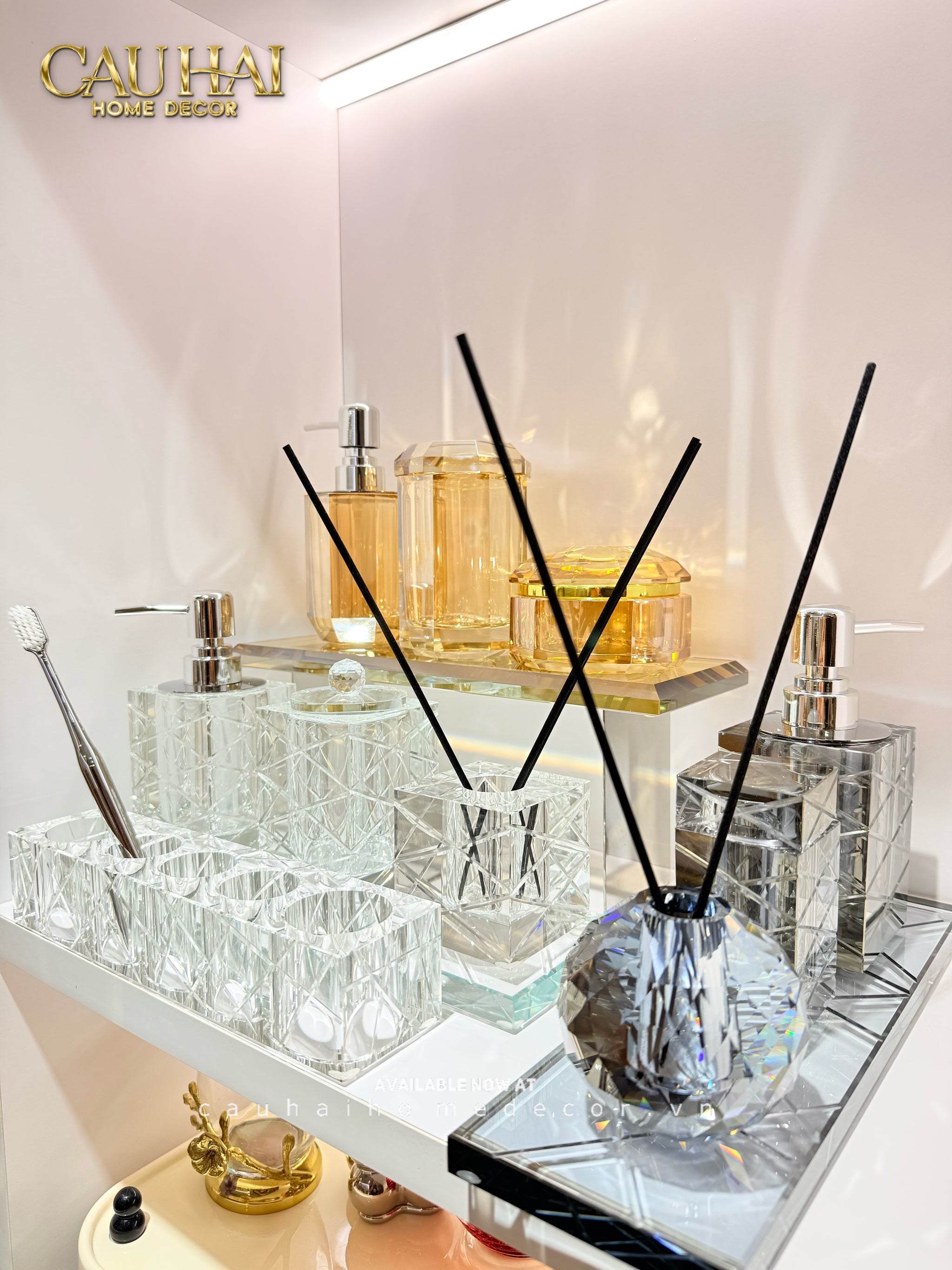 Maison Couture - Set Nhà Tắm Pha Lê Lumière Cristalleries Bathroom Vanity Set - Cannage Facetté Set 4pcs-Set nhà tắm bathroom vanities-CẬU HAI HOME DECOR