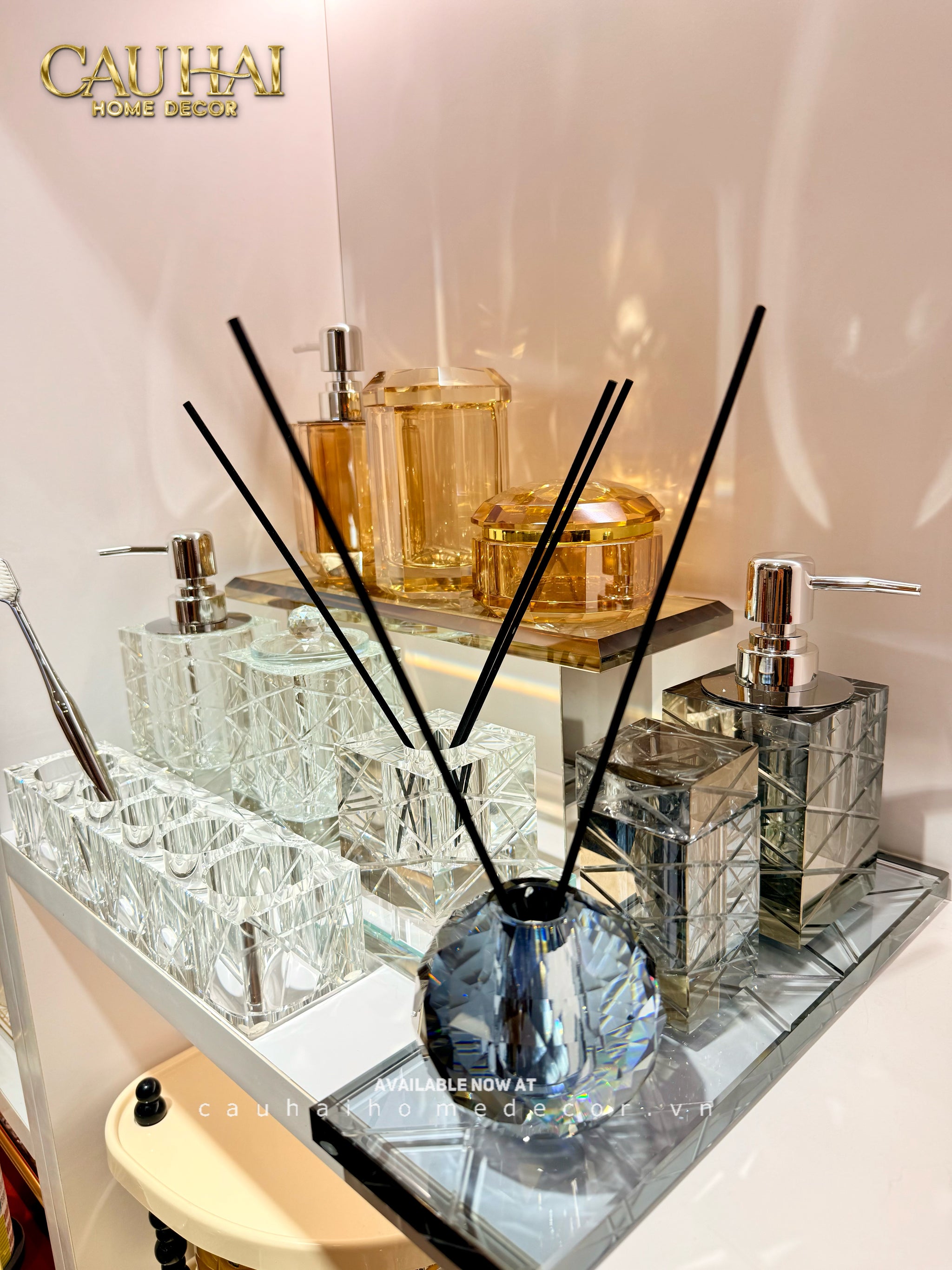 Maison Couture - Set Nhà Tắm Pha Lê Lumière Cristalleries Bathroom Vanity Set - Cannage Facetté Set 4pcs-Set nhà tắm bathroom vanities-CẬU HAI HOME DECOR