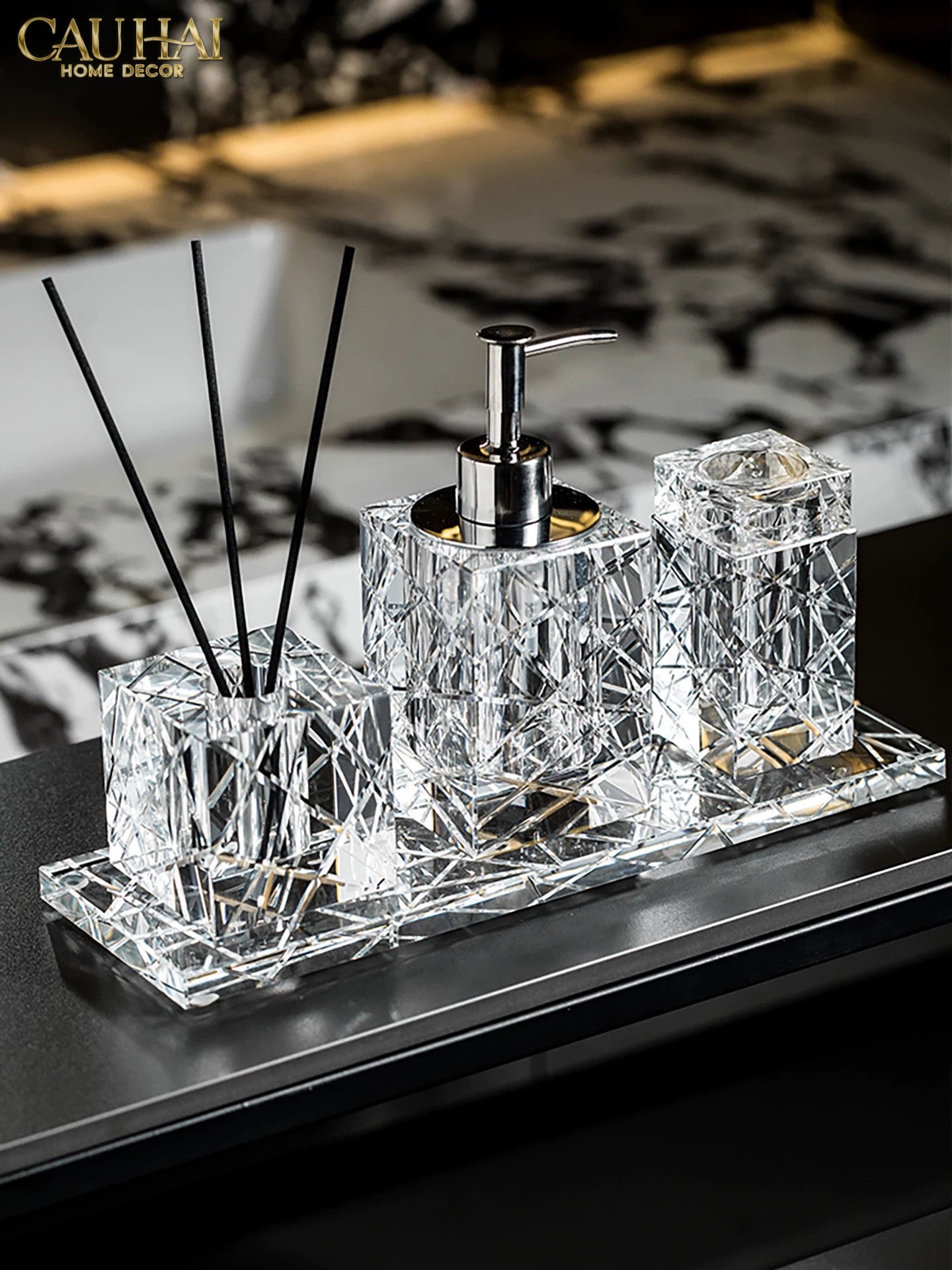 Maison Couture - Set Nhà Tắm Pha Lê Lumière Cristalleries Bathroom Vanity Set - Smoky Cannage Facetté Set 4pcs-PHỤ KIỆN NHÀ TẮM-CẬU HAI HOME DECOR