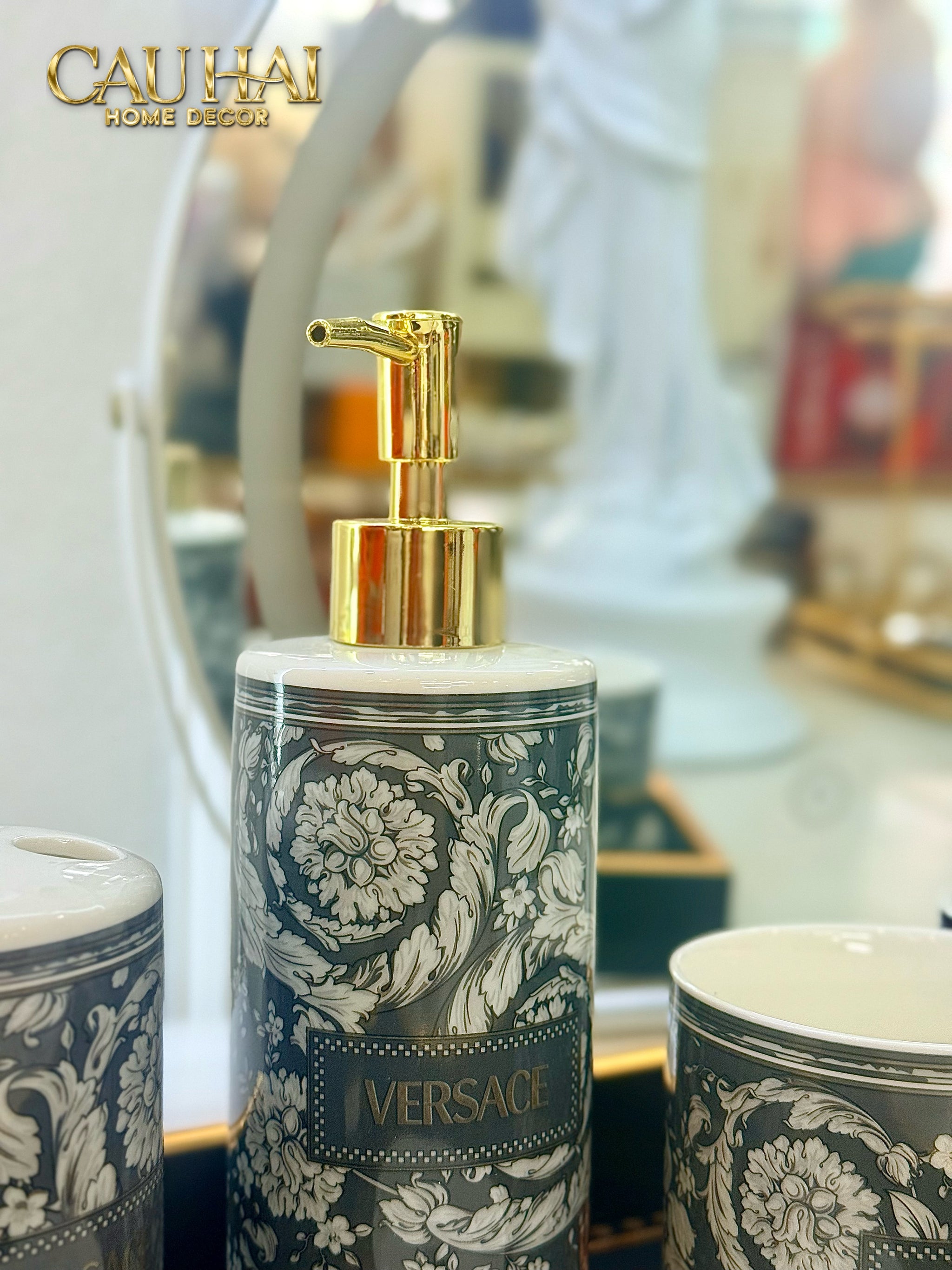 Maison Couture - Set Nhà Tắm V Class Medusa Graphiite Barocco Haze 5Pcs-CẬU HAI HOME DECOR