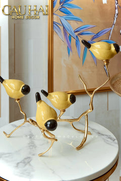 maison-couture-set-tuong-doi-chim-su-trang-men-imperial-oriole-duo-gilded-bird-of-dynasty-sculptural-tuong-trang-tri-cau-hai-home-decor-3 - CẬU HAI HOME DECOR
