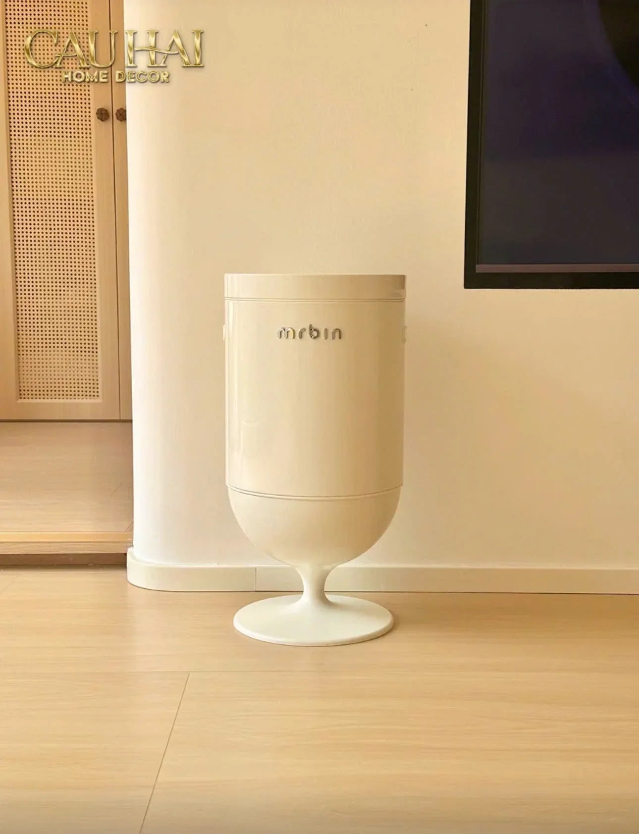 maison-couture-thung-rac-cam-bien-premium-blanc-coupe-de-mr-bin-20l-auto-lid-d32-h61-cau-hai-home-decor-4 - CẬU HAI HOME DECOR