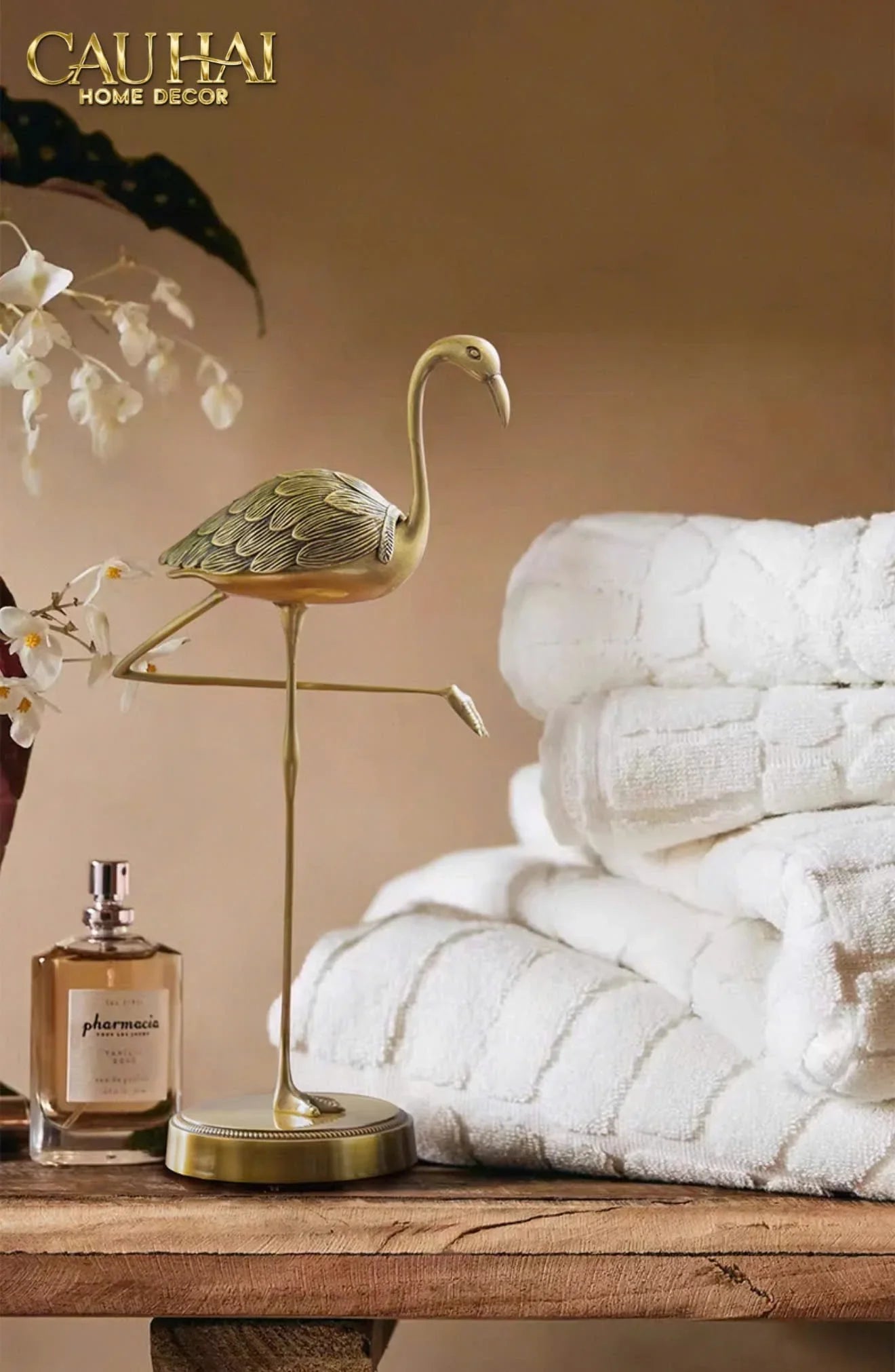 maison-couture-tuong-hong-hac-bang-dong-treo-khan-flamingo-healing-guardian-h38-tuong-trang-tri-cau-hai-home-decor-11 - CẬU HAI HOME DECOR