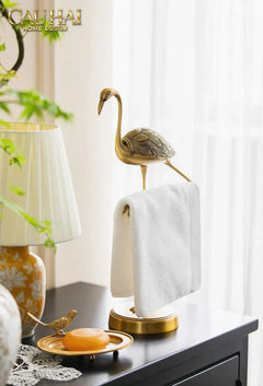 maison-couture-tuong-hong-hac-bang-dong-treo-khan-flamingo-healing-guardian-h38-tuong-trang-tri-cau-hai-home-decor-2 - CẬU HAI HOME DECOR