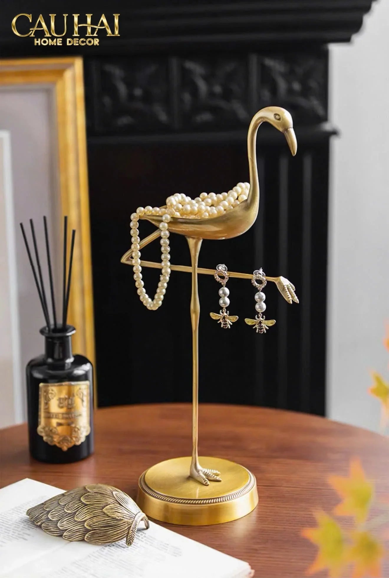 maison-couture-tuong-hong-hac-bang-dong-treo-khan-flamingo-healing-guardian-h38-tuong-trang-tri-cau-hai-home-decor-9 - CẬU HAI HOME DECOR