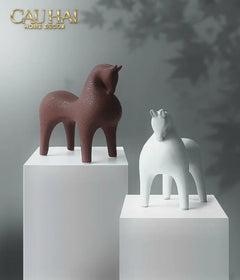maison-couture-tuong-ngua-tang-horse-sienna-clay-artisanal-tuong-trang-tri-cau-hai-home-decor-7 - CẬU HAI HOME DECOR