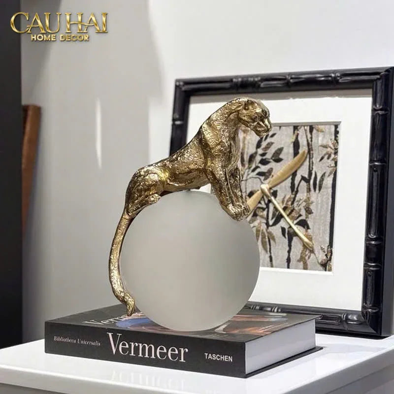 maison-couture-tuong-qua-cau-pha-le-tuong-bao-bang-dong-regal-brasson-panther-globe-15x30-tuong-trang-tri-cau-hai-home-decor-5 - CẬU HAI HOME DECOR