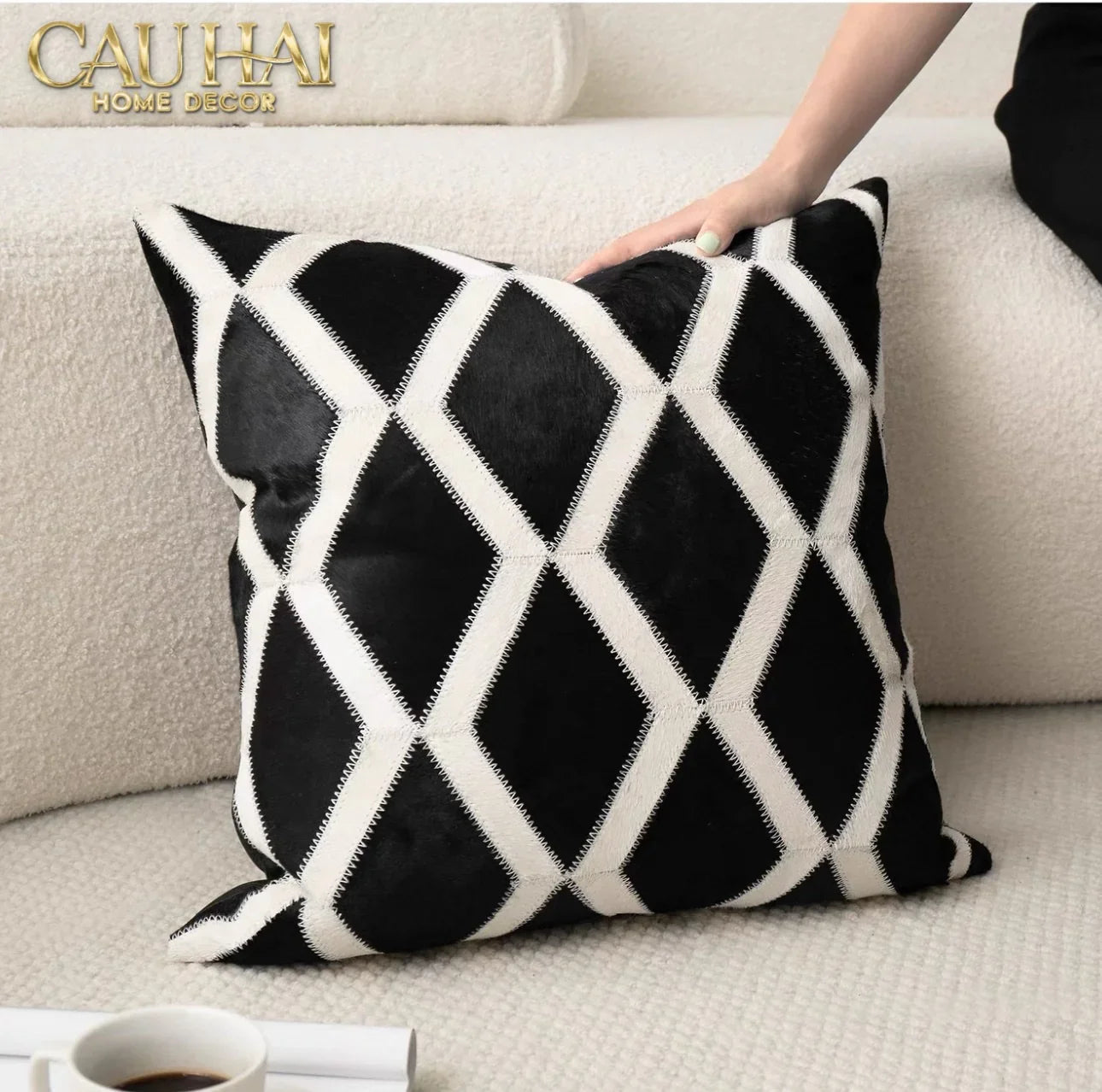 Maison Couture - Vỏ Gối Da Lignes De Losanges En Cuir Noir 50-CẬU HAI HOME DECOR