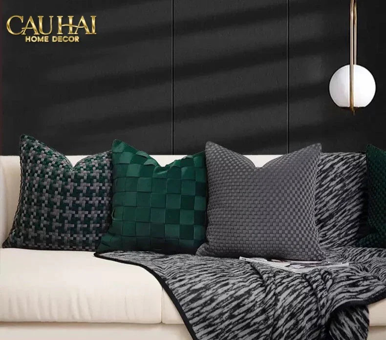 Maison Couture - Vỏ Gối Nhung Woven Mistletoe Holiday Velour 45-VỎ GỐI-CẬU HAI HOME DECOR