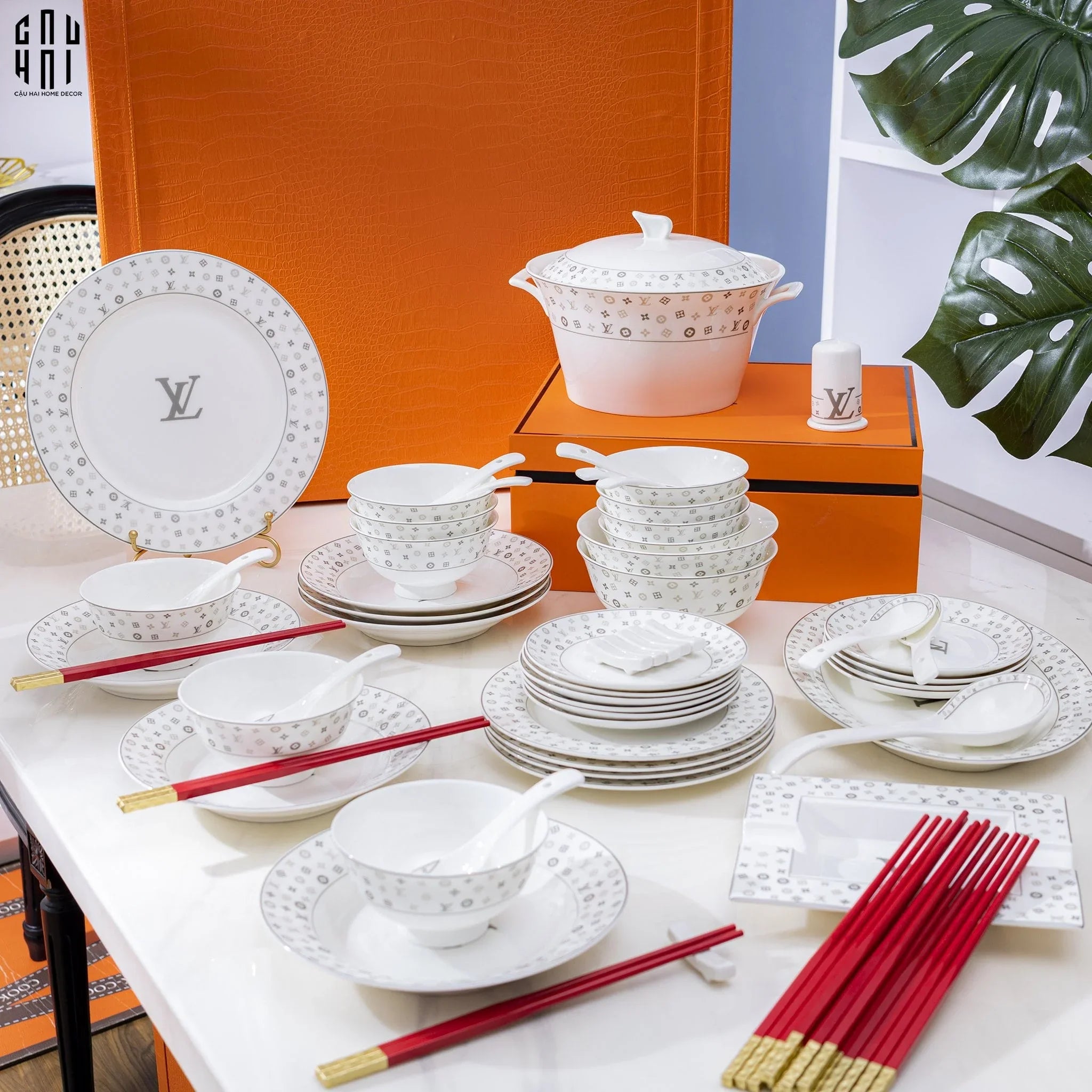 MAISON DE LUXE - SET CHÉN DĨA L'ÉCLAT DE LOUIS 58PCS SS25