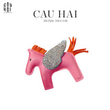 MÓC KHOÁ - CHARM ĐEO TÚI HELIOS CHARIOT - PINK GIRLS-CẬU HAI HOME DECOR