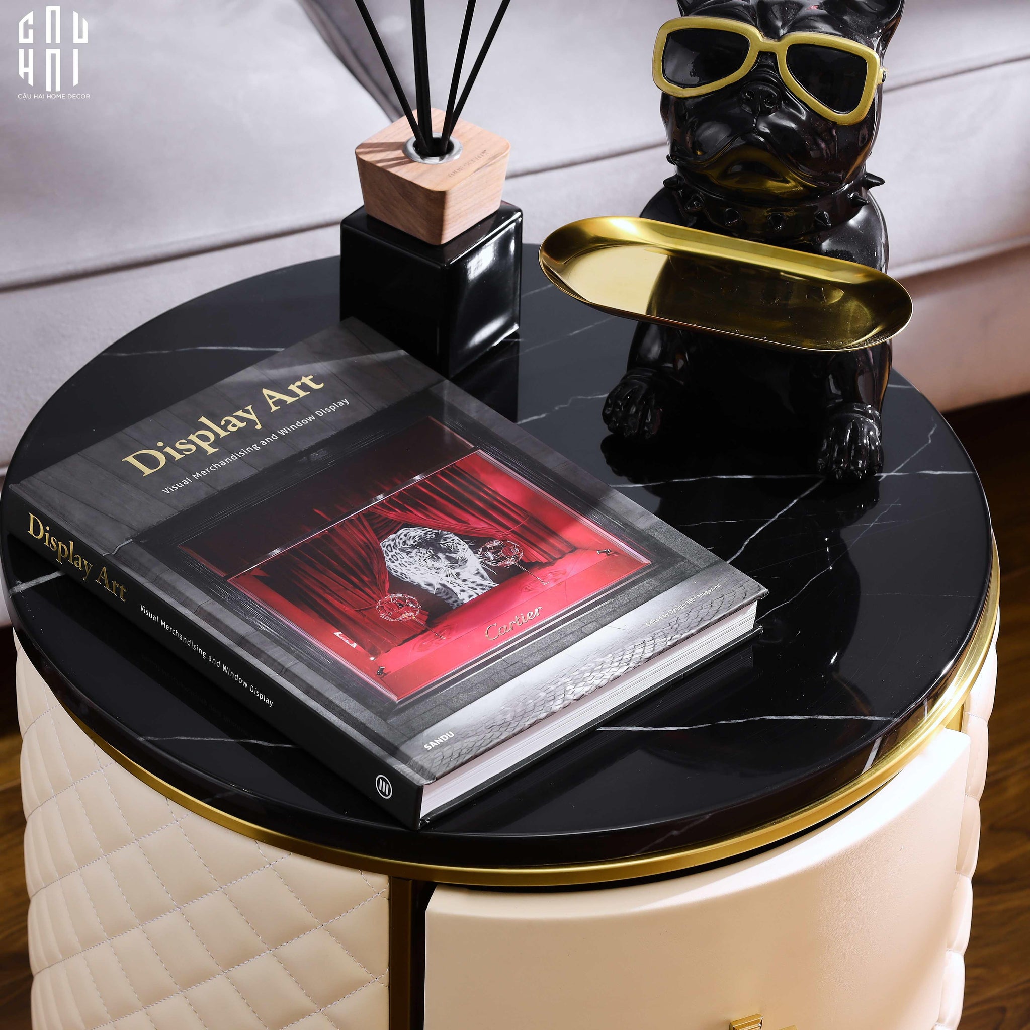 SÁCH DISPLAY ART-CẬU HAI HOME DECOR