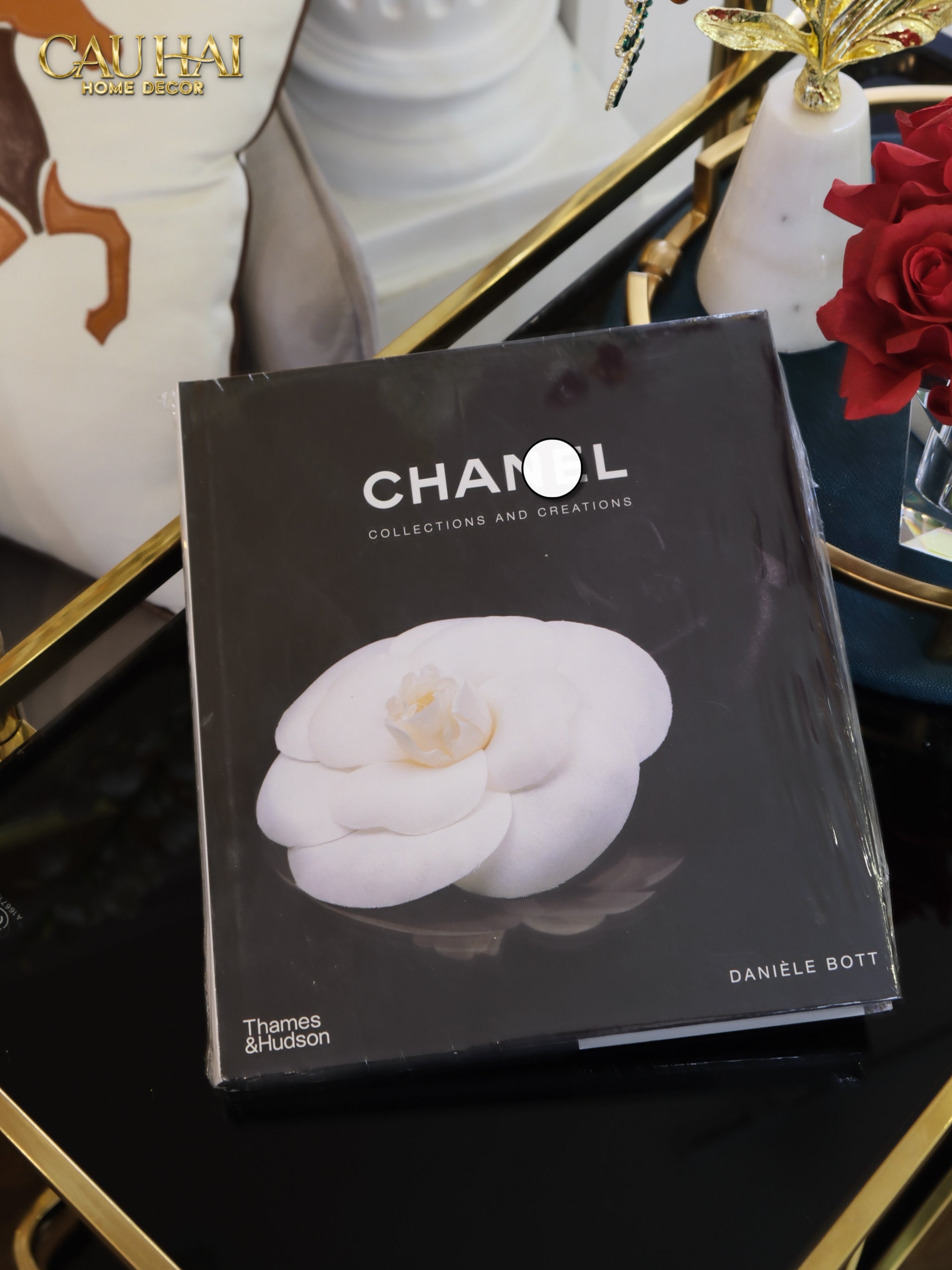 Sách Fashion Privé - Coco Collections And Creations-CẬU HAI HOME DECOR