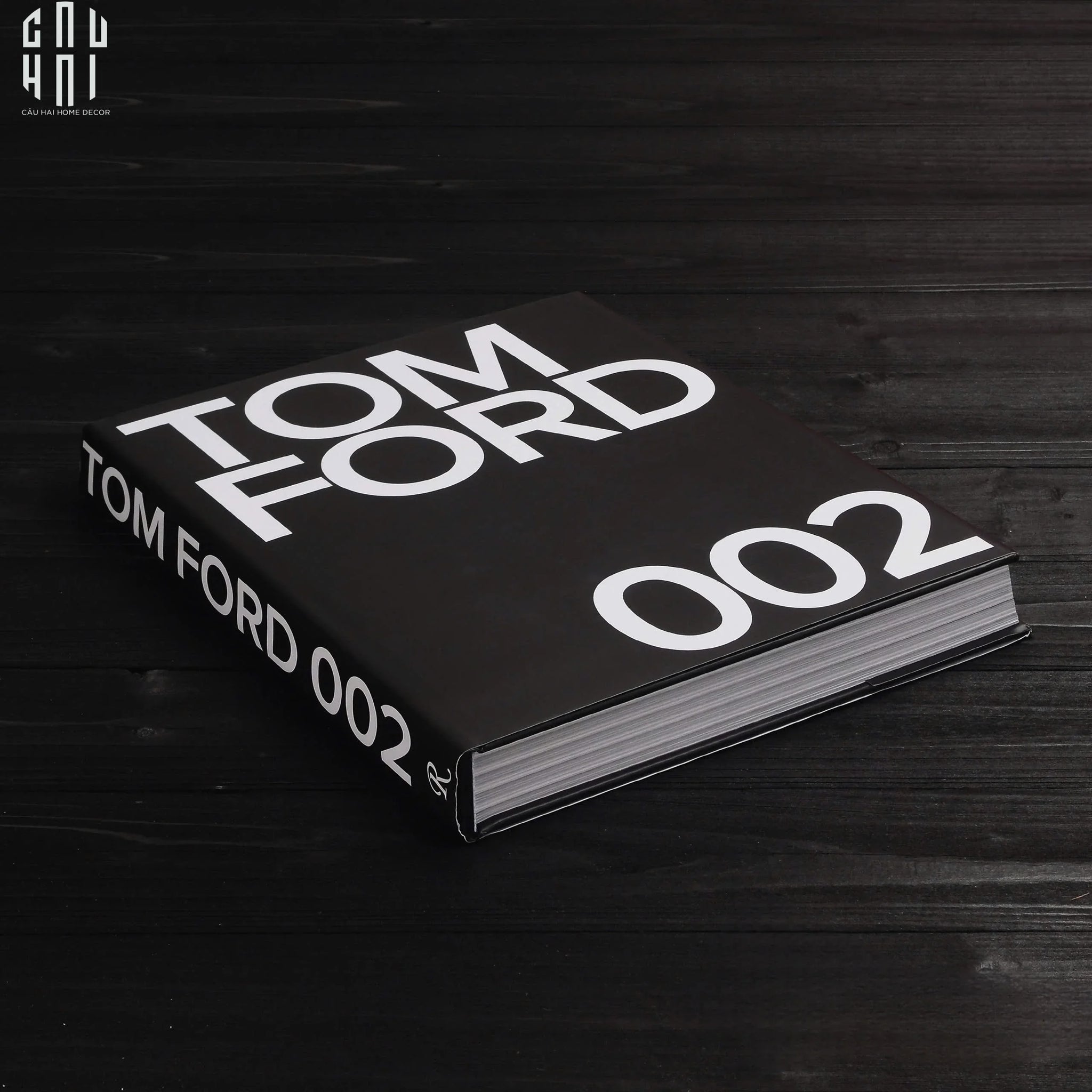 SÁCH FASHION RUNWAY TOM FORD 002 - BLACK-CẬU HAI HOME DECOR