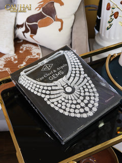 Sách Fashion Runway Van Cleef & Arpels Gems. 24.5x29.5x3.5-CẬU HAI HOME DECOR