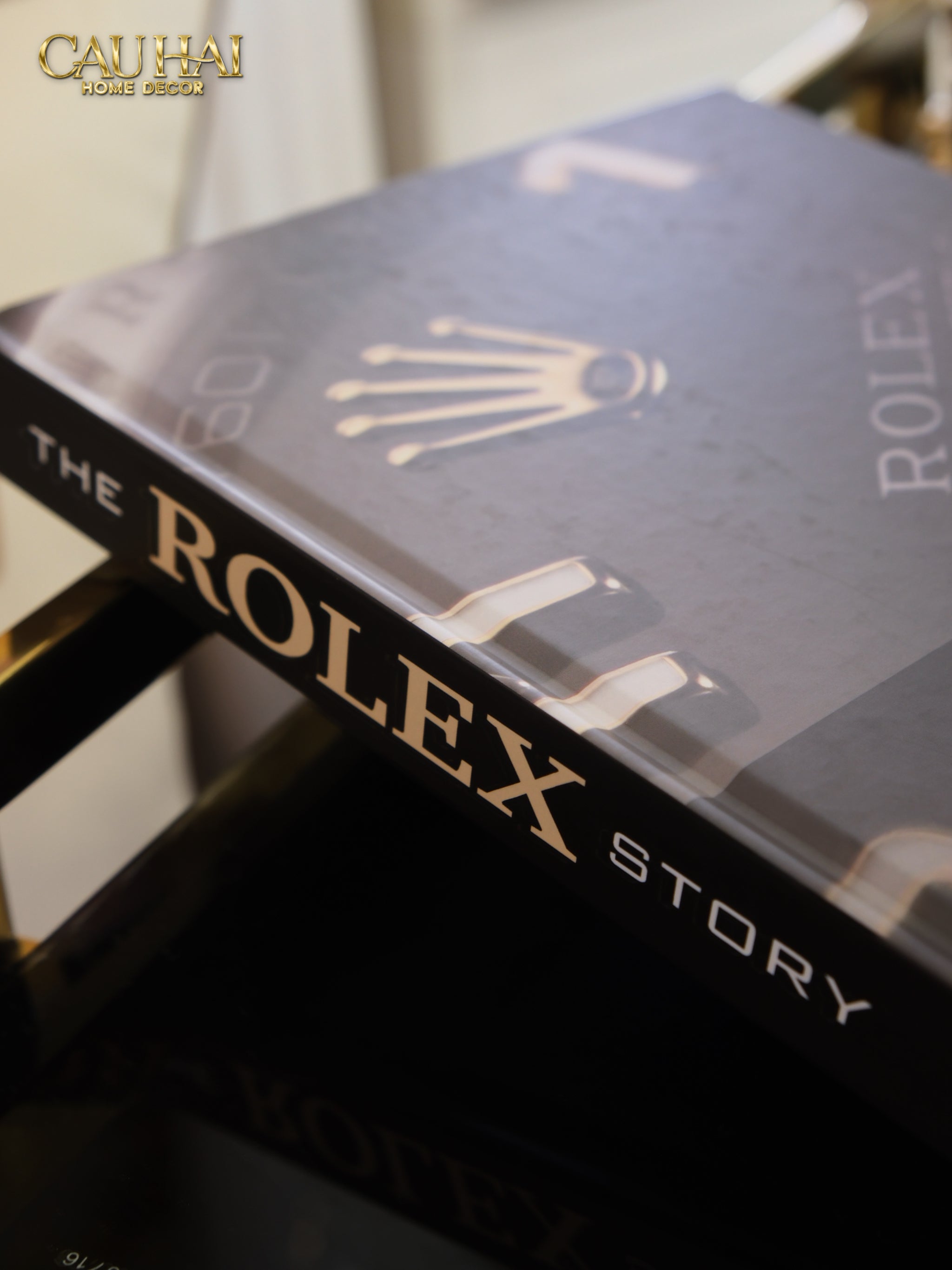 Sách The Rolex Story - OYSTER PERPETUAL DATEUST-Sách Couture-CẬU HAI HOME DECOR