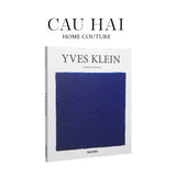 SÁCH YVES KLEIN