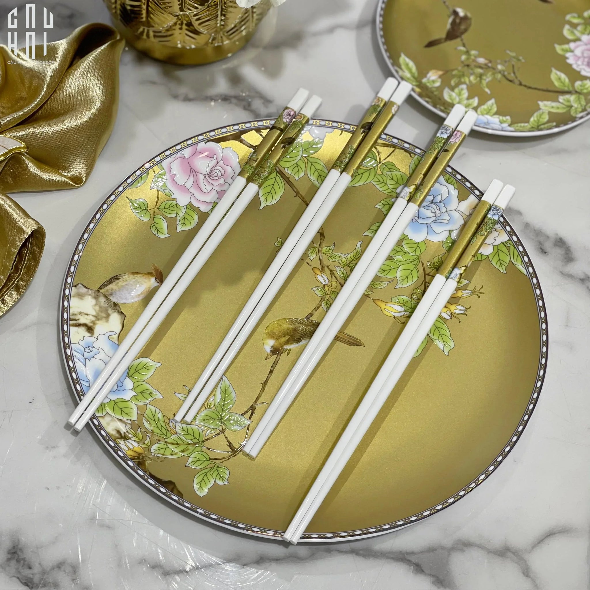 SET 10 ĐÔI ĐŨA SỨ BST KHỔNG TƯỚC HOÀNG KIM