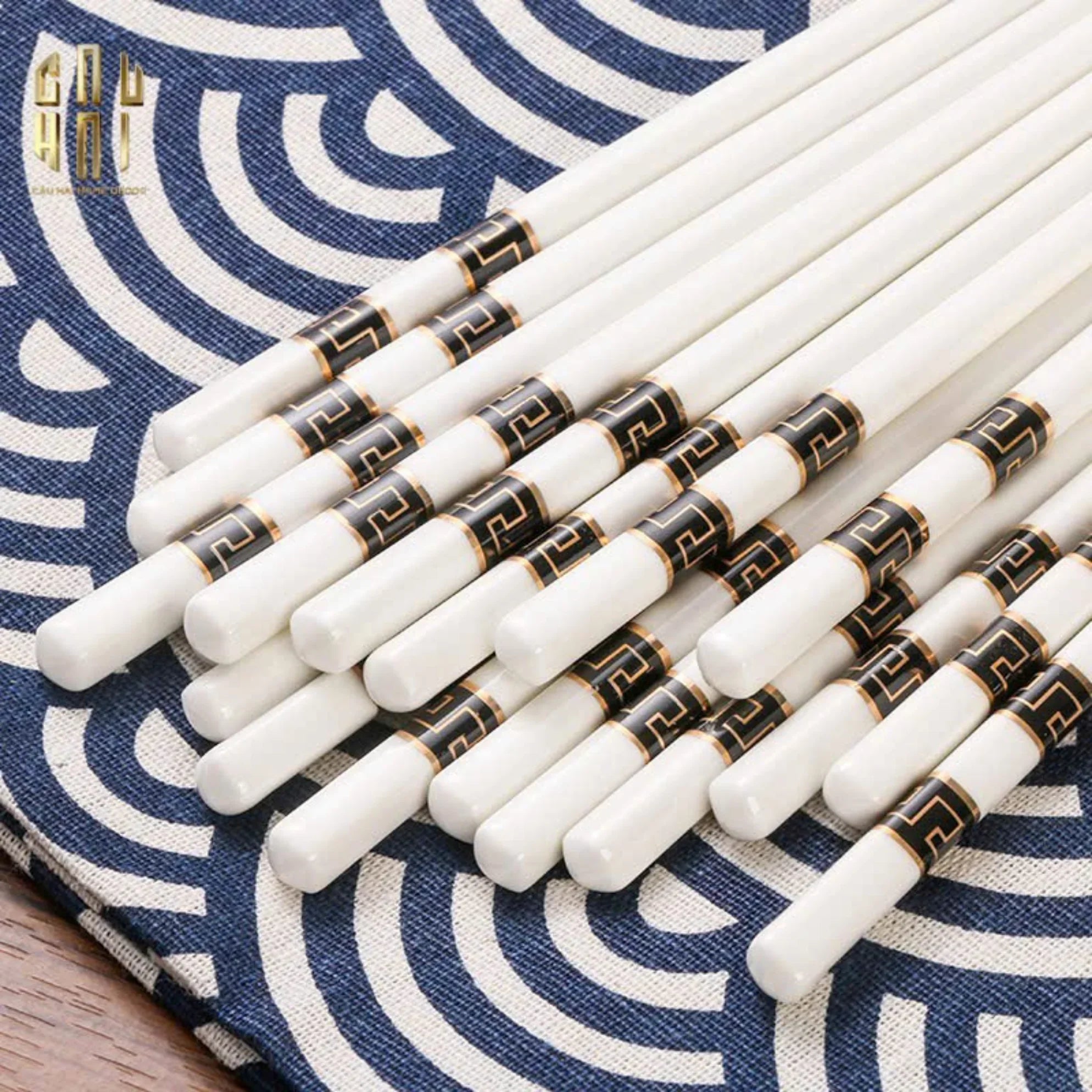 Set 10 Đôi Đũa Sứ V Class Black Greek Key Atélier Porcelain Chopsticks-CẬU HAI HOME DECOR