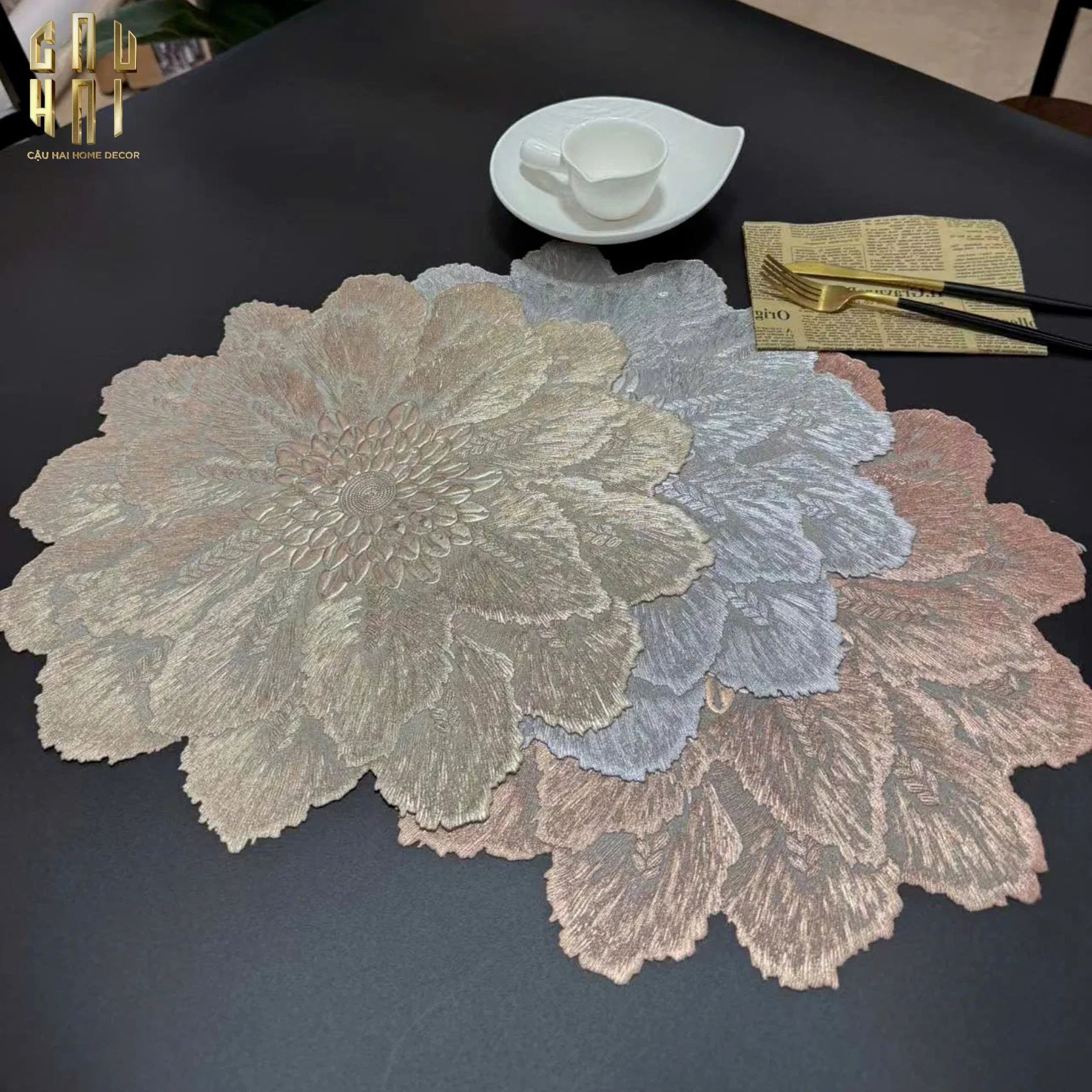 SET 2 TẤM LÓT BÀN ĂN - PLACEMAT CROWN BLOOM