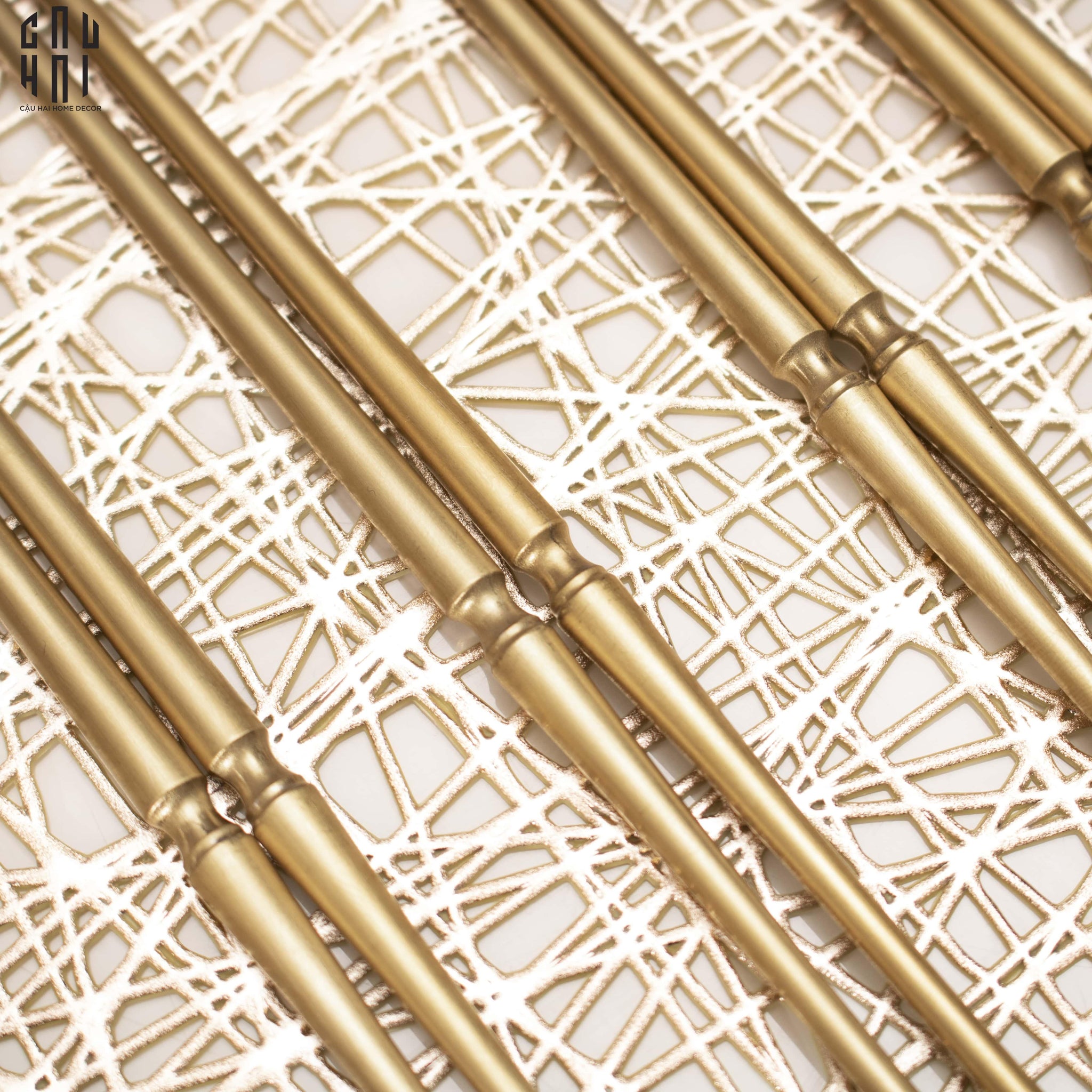 Set 4 Đôi Đũa Arthur - Arthur Matte Gold Chopsticks Set 4Pcs ( Blur )-Dinner Cutlery Set Dao Muỗng Nĩa-CẬU HAI HOME DECOR