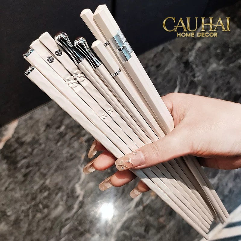 Set 5 Đôi Đũa Sợi Thuỷ Tinh Opal Platinum Monochrome PET Chopsticks 24cm-Dinner Cutlery Set Dao Muỗng Nĩa-CẬU HAI HOME DECOR