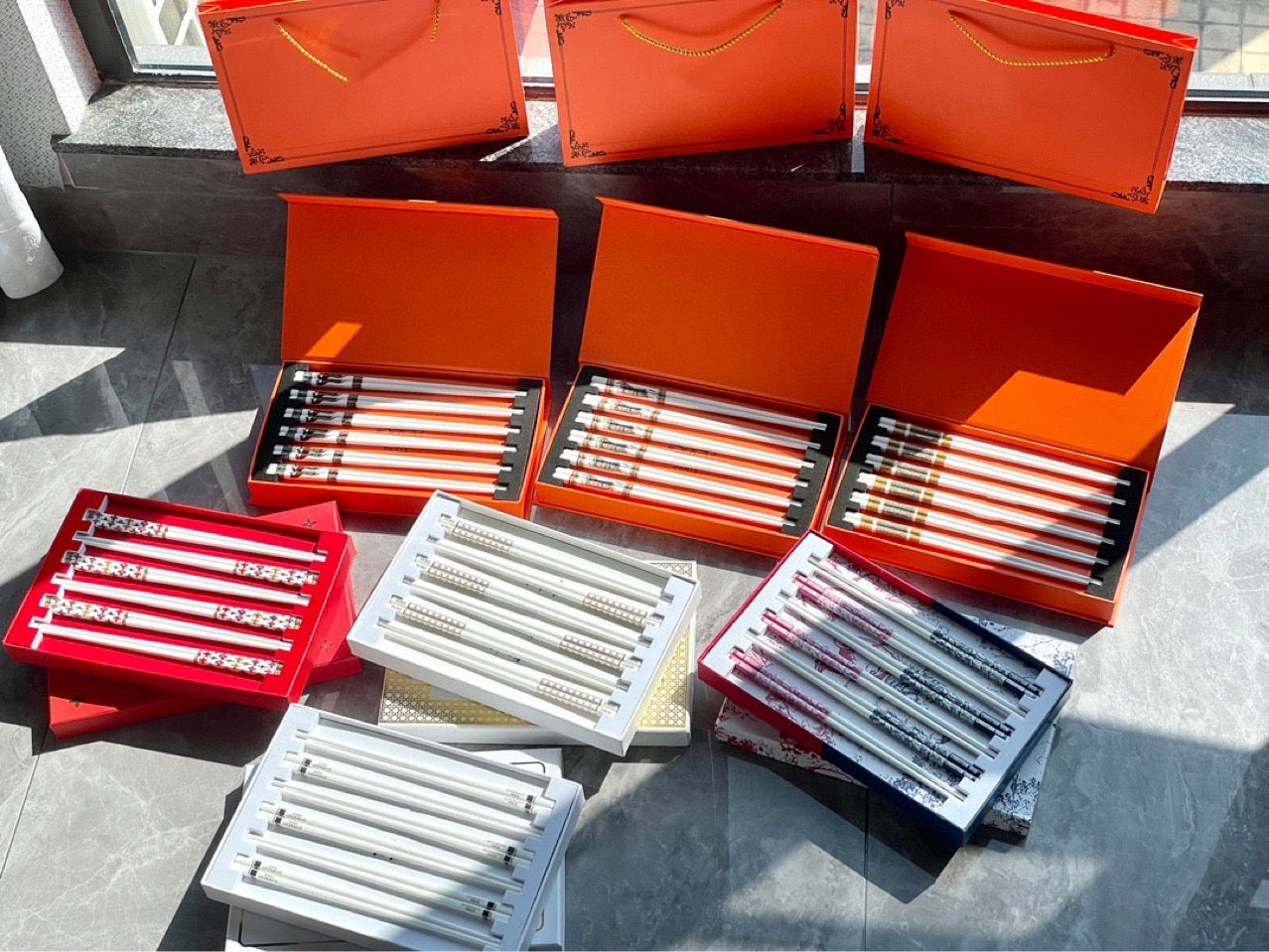 Set 6 Đôi Đũa Sứ Maxi Cannage Couture Ceramic Chopsticks Set-Dinner Cutlery Set Dao Muỗng Nĩa-CẬU HAI HOME DECOR