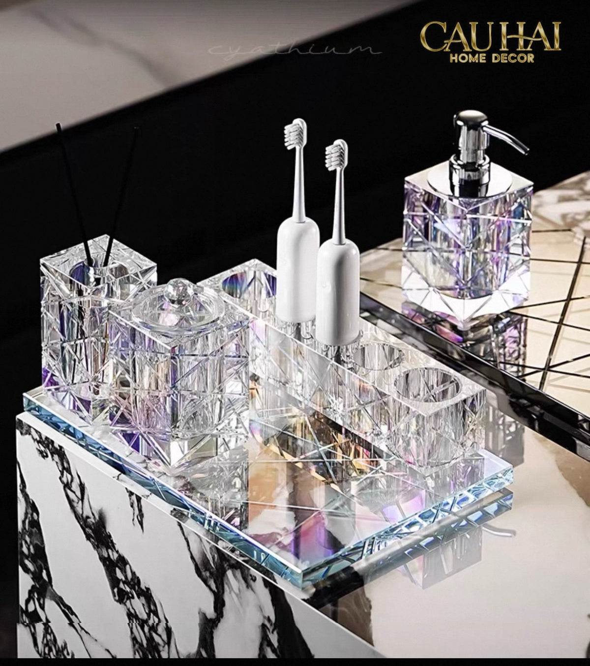 Set Nhà Tắm Pha Lê Pure Cristalleries Cannage Facetté Bathroom Vanity Sets Lọ Bàn Chải 5 Slots-PHỤ KIỆN NHÀ TẮM-CẬU HAI HOME DECOR-CẬU HAI HOME DECOR