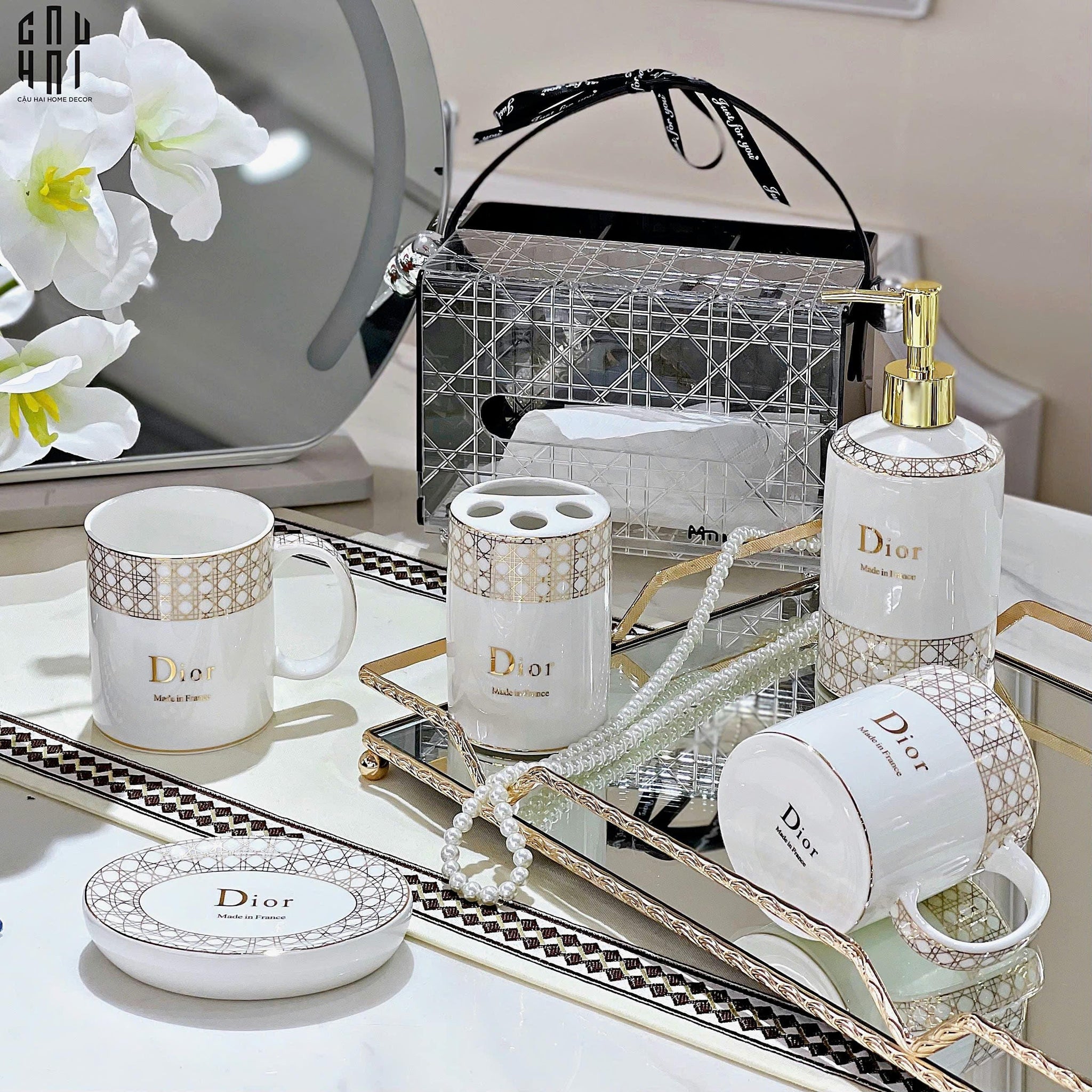 SET NHÀ TẮM WHITE D.O 5PCS - FULL BOX SS25