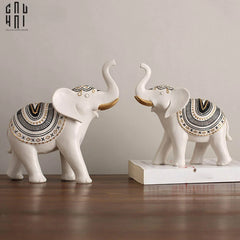 set-tuong-bach-tuong-hoang-gia-white-elephant-atelier-tuong-trang-tri-cau-hai-home-decor-2 - CẬU HAI HOME DECOR