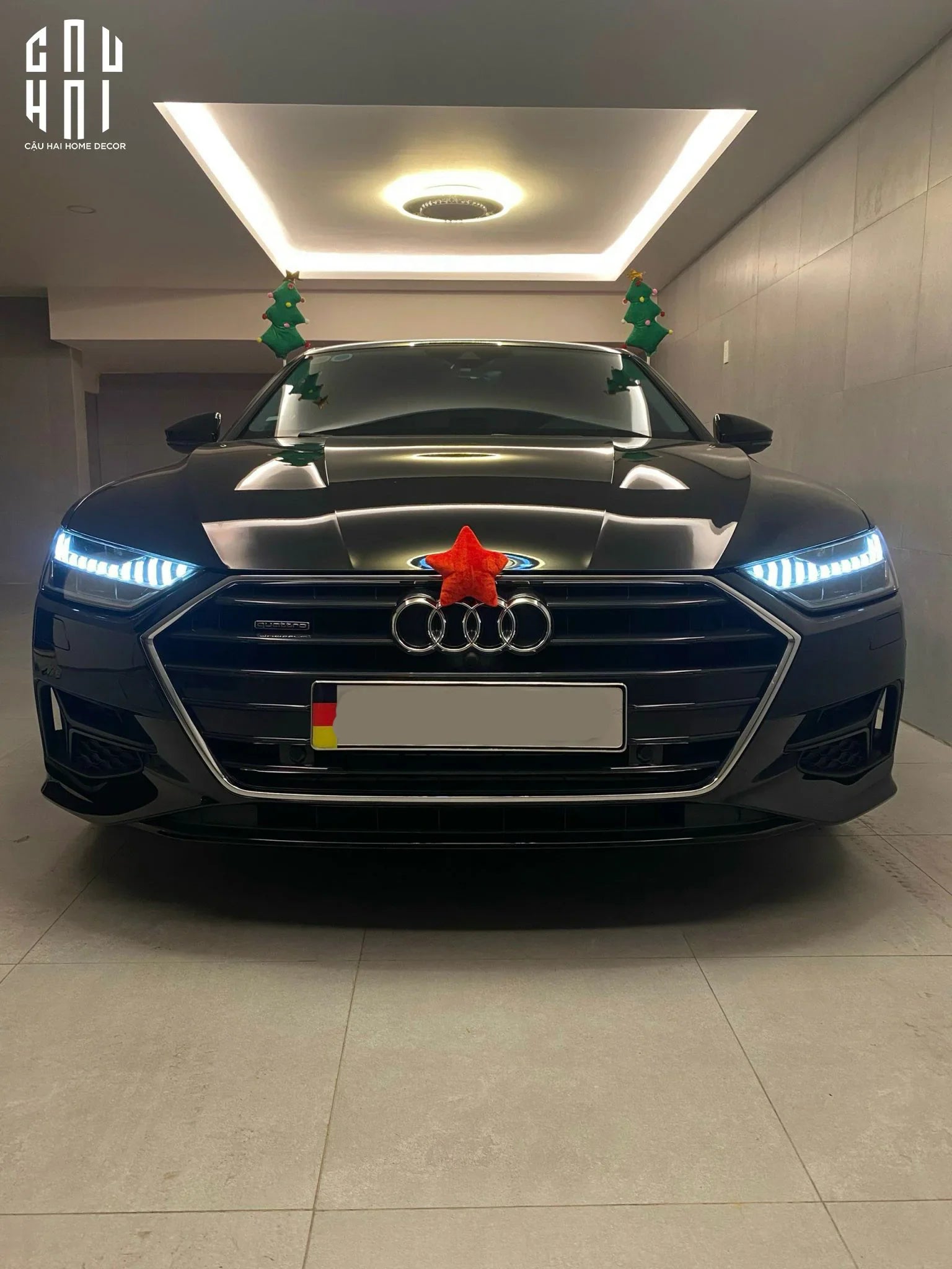 SỪNG CÂY THÔNG TREO OTO-CẬU HAI HOME DECOR