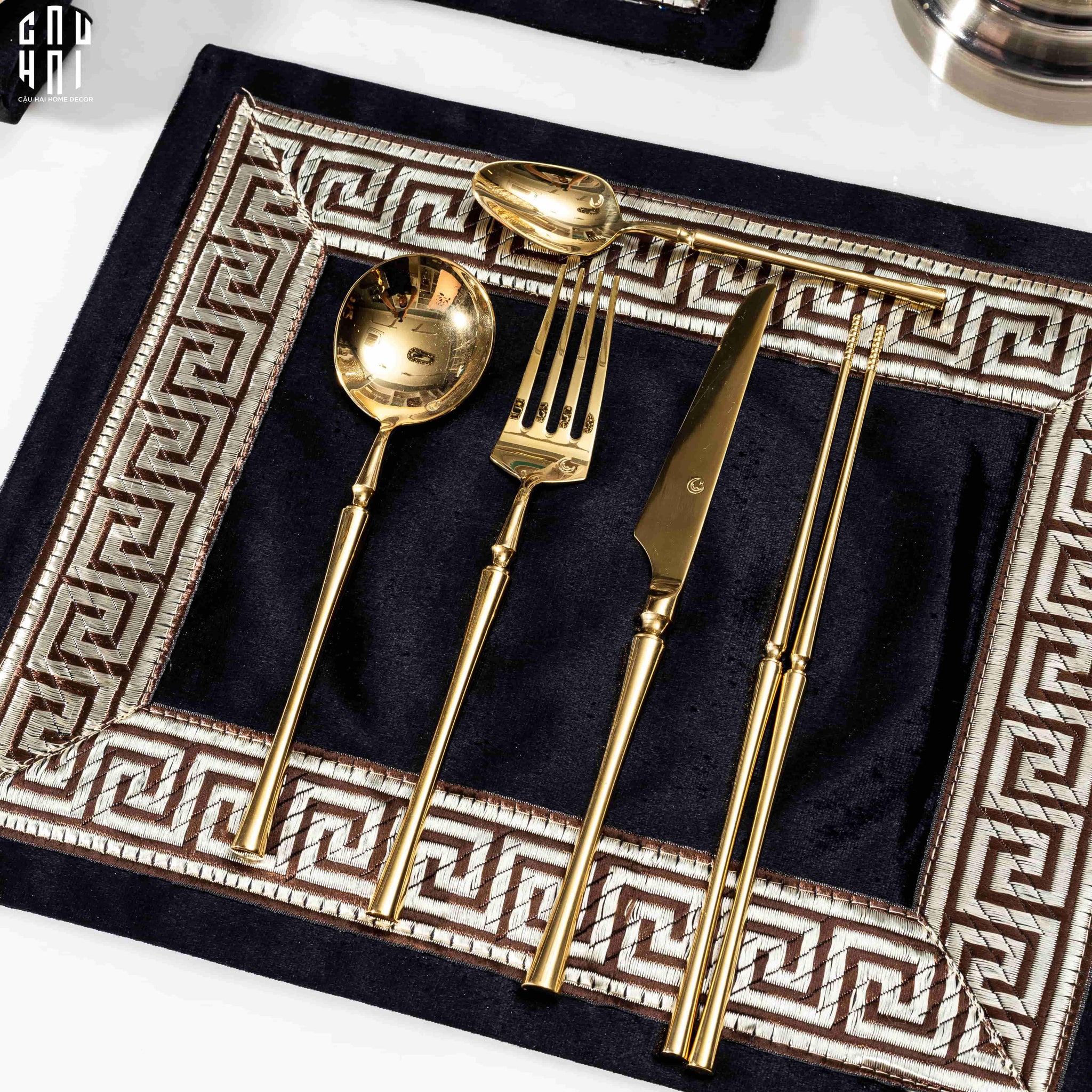 Tấm Lót Nhung Crochet - Velvet Placemat Crochet Noir-CẬU HAI HOME DECOR