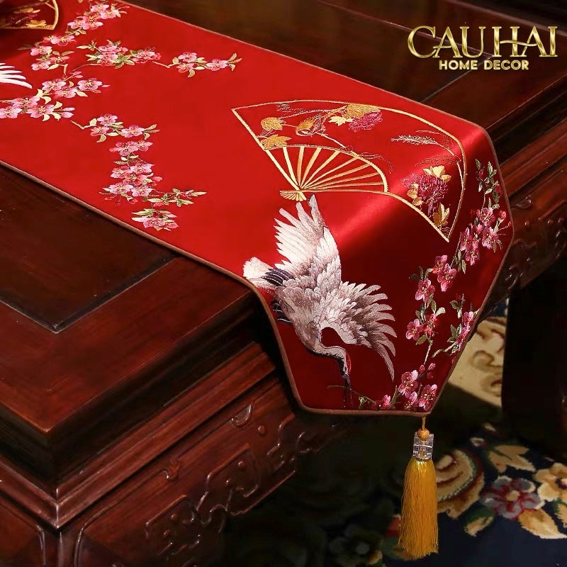 Tết Couture - Khăn Trải Bàn Lụa Thêu Hỷ Hạc Vũ 2m1x33 - CẬU HAI HOME DECOR