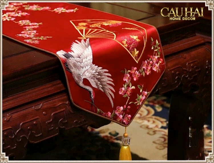 Tết Couture - Khăn Trải Bàn Lụa Thêu Hỷ Hạc Vũ 2m1x33 - CẬU HAI HOME DECOR