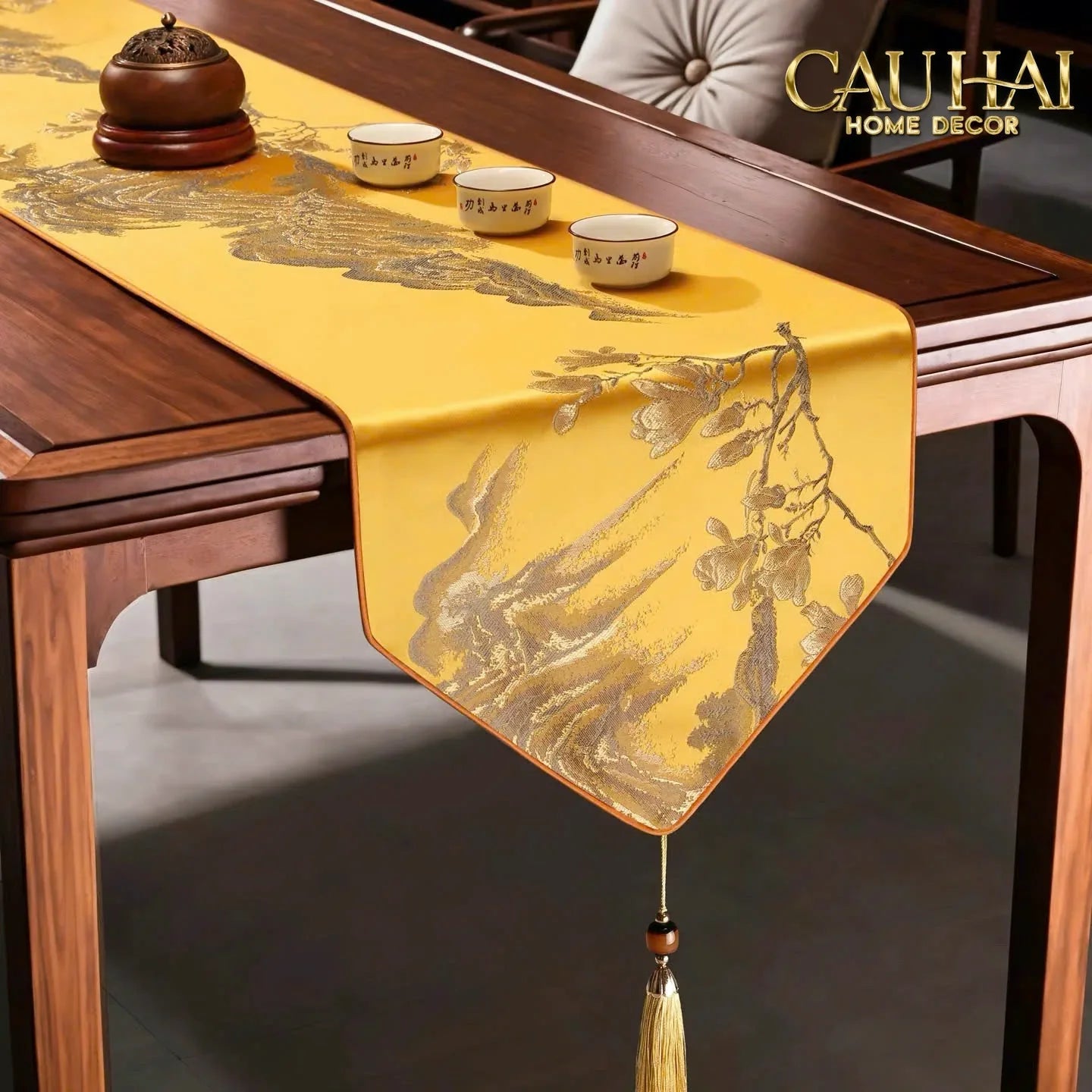 tet-couture-khan-trai-ban-lua-theu-kim-son-thuy-do-2m7-3m-table-runner-cau-hai-home-decor-2 - CẬU HAI HOME DECOR