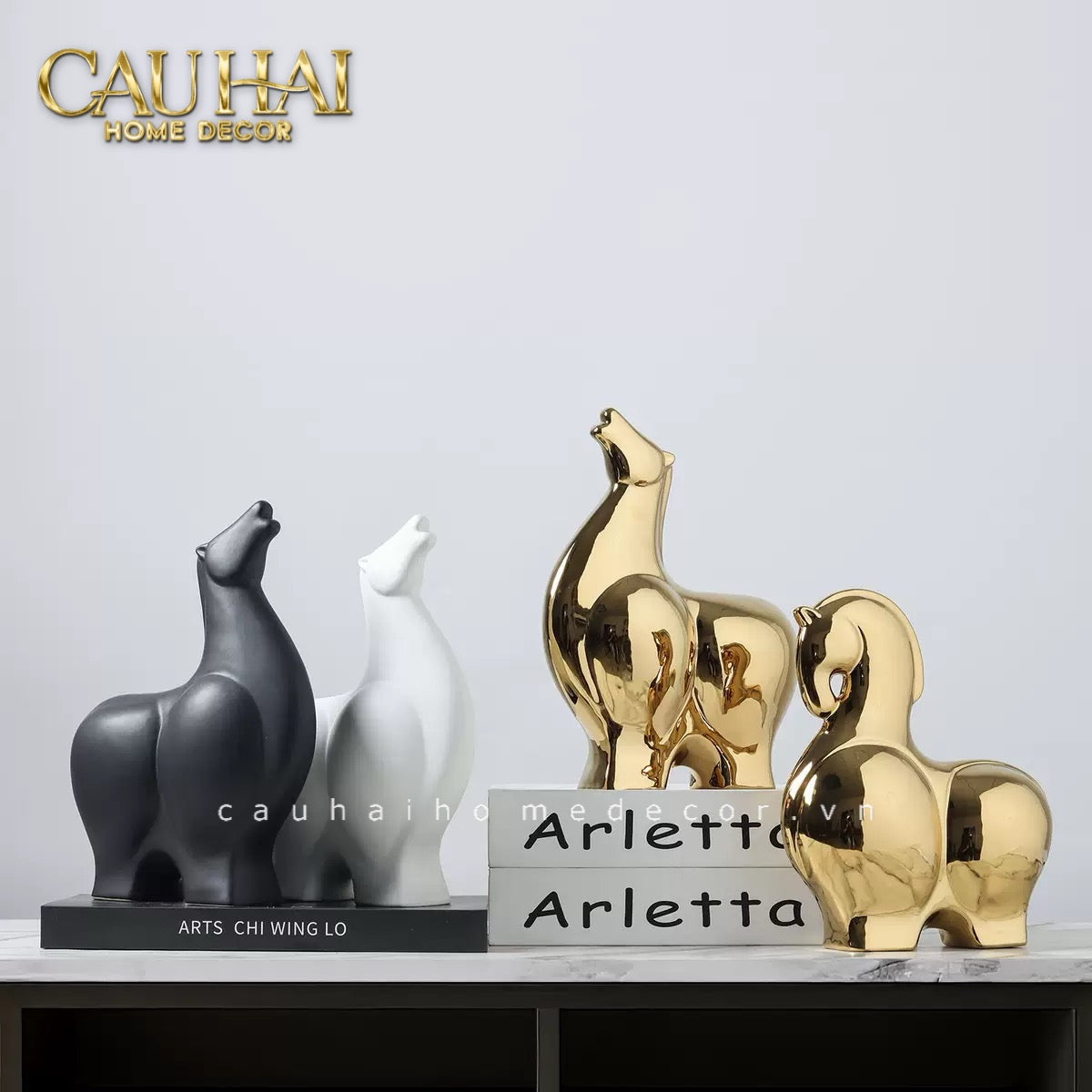 Tết Couture - Set 2 Tượng Ngựa Gốm Golden Cheval Gardien de Fortune H22/25 - CẬU HAI HOME DECOR