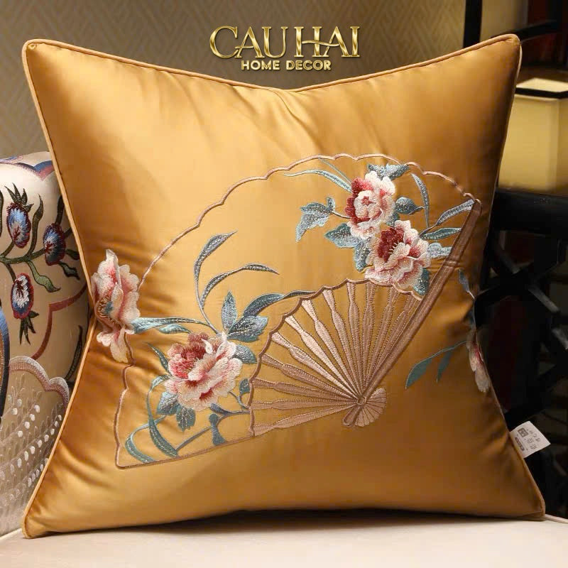 Tết Couture - Vỏ Gối Lụa Thêu Kim Uyển Phiến 45 - CẬU HAI HOME DECOR