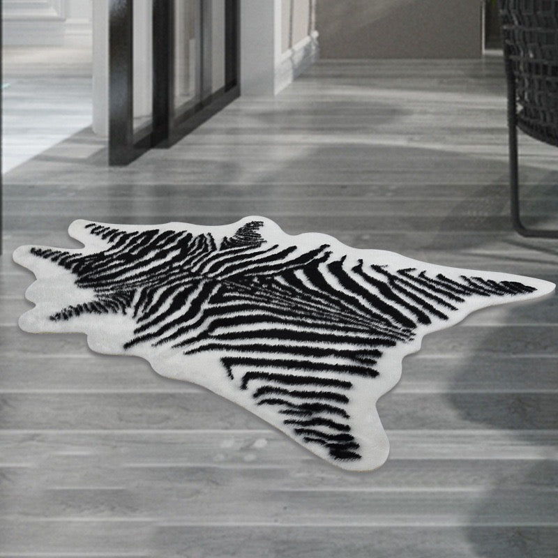 Thảm Lông Faux Fur Zebra Hide Noir 85x110