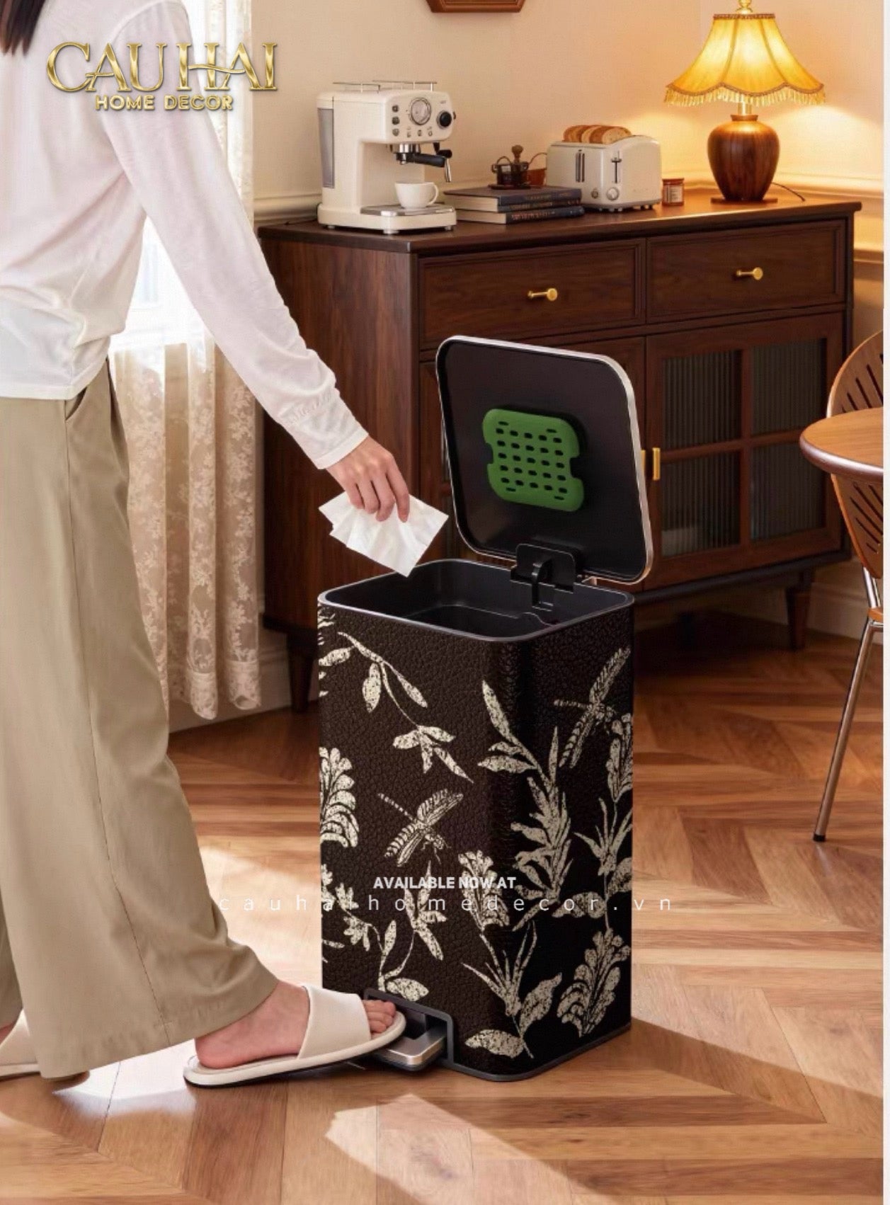 Thùng Rác Cao Cấp Bọc Da Dragonfly 15L-CẬU HAI HOME DECOR