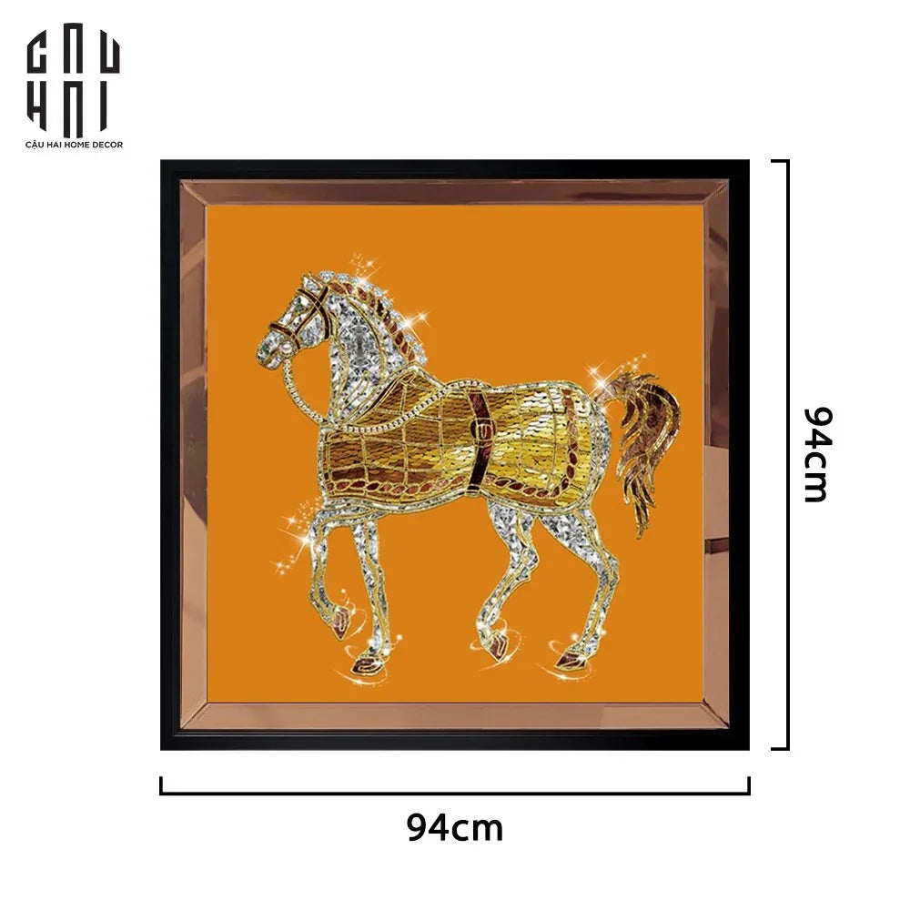 TRANH CANVAS TREO TƯỜNG SHINING H CHEVAL BLING BLING 94X94 CM - KHUNG GỖ VIỀN KÍNH
