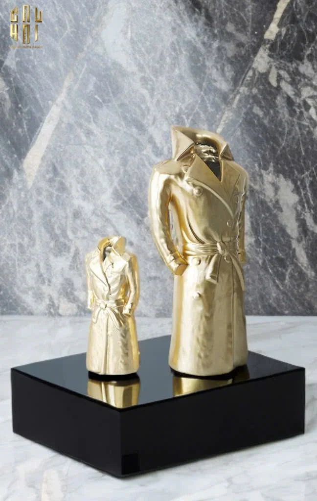 Tượng Bình Hoa Elysian Couture Gilded Trench Coat-TƯỢNG TRANG TRÍ-CẬU HAI HOME DECOR