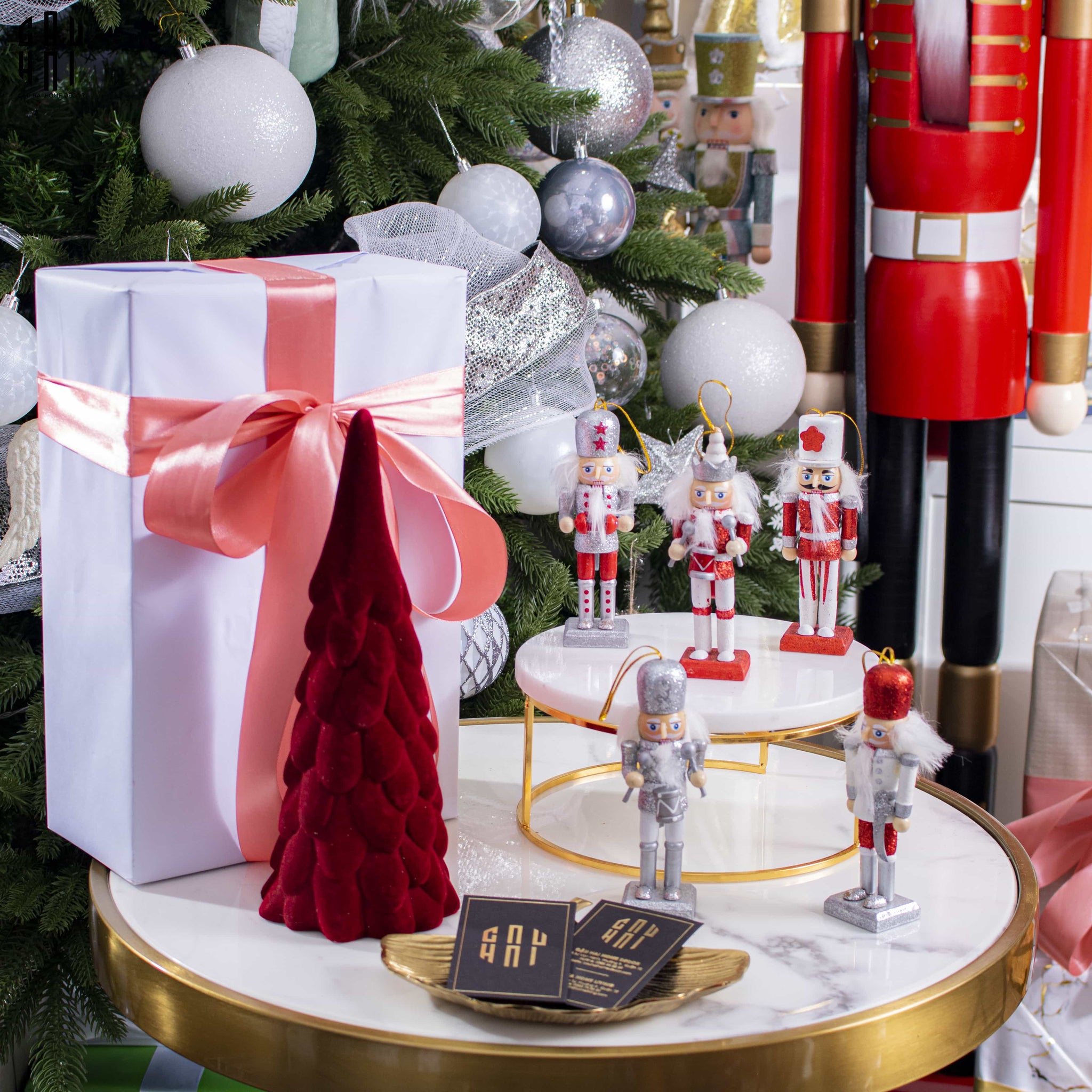 TƯỢNG CHÚ LÍNH CHÌ - MINI NUTCRACKER 5PCS - RED-CẬU HAI HOME DECOR