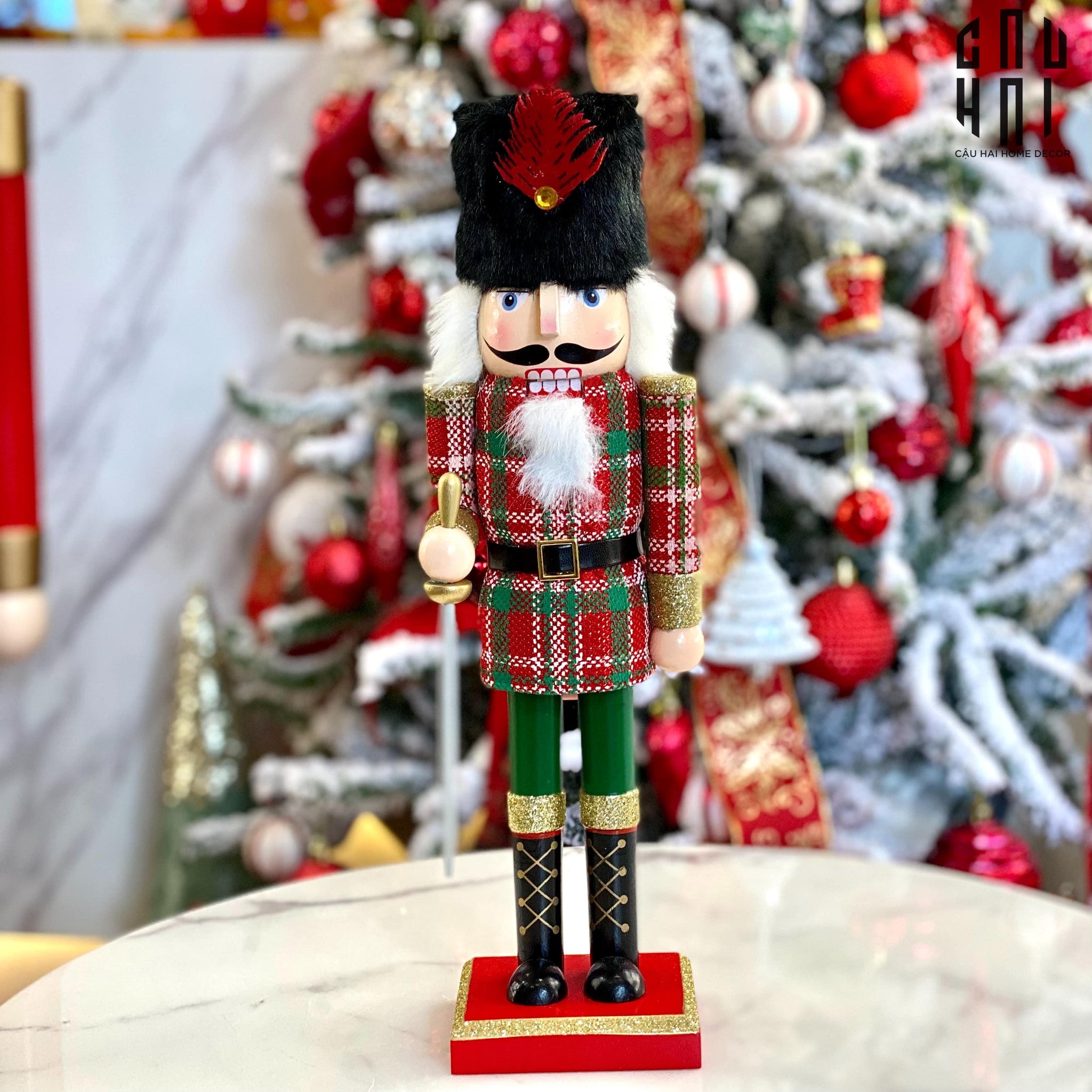 TƯỢNG CHÚ LÍNH CHÌ - NUTCRACKER 36CM SWORD-CẬU HAI HOME DECOR