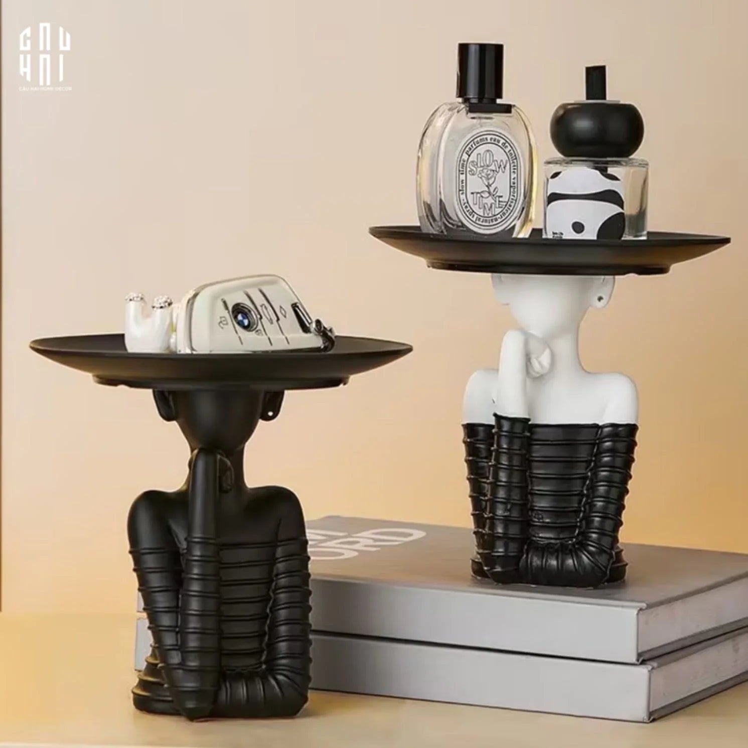 TƯỢNG CÔ GÁI BLACK WIDOW