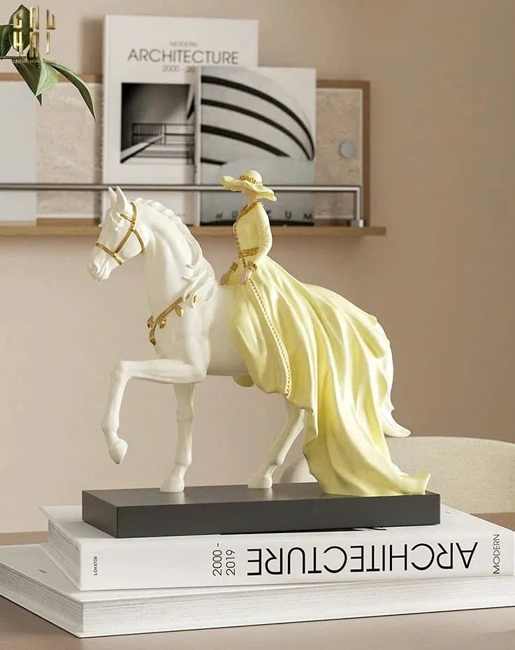 TƯỢNG PRINCESS MONTCLAIR - DUCHESS OF MONTCLAIR