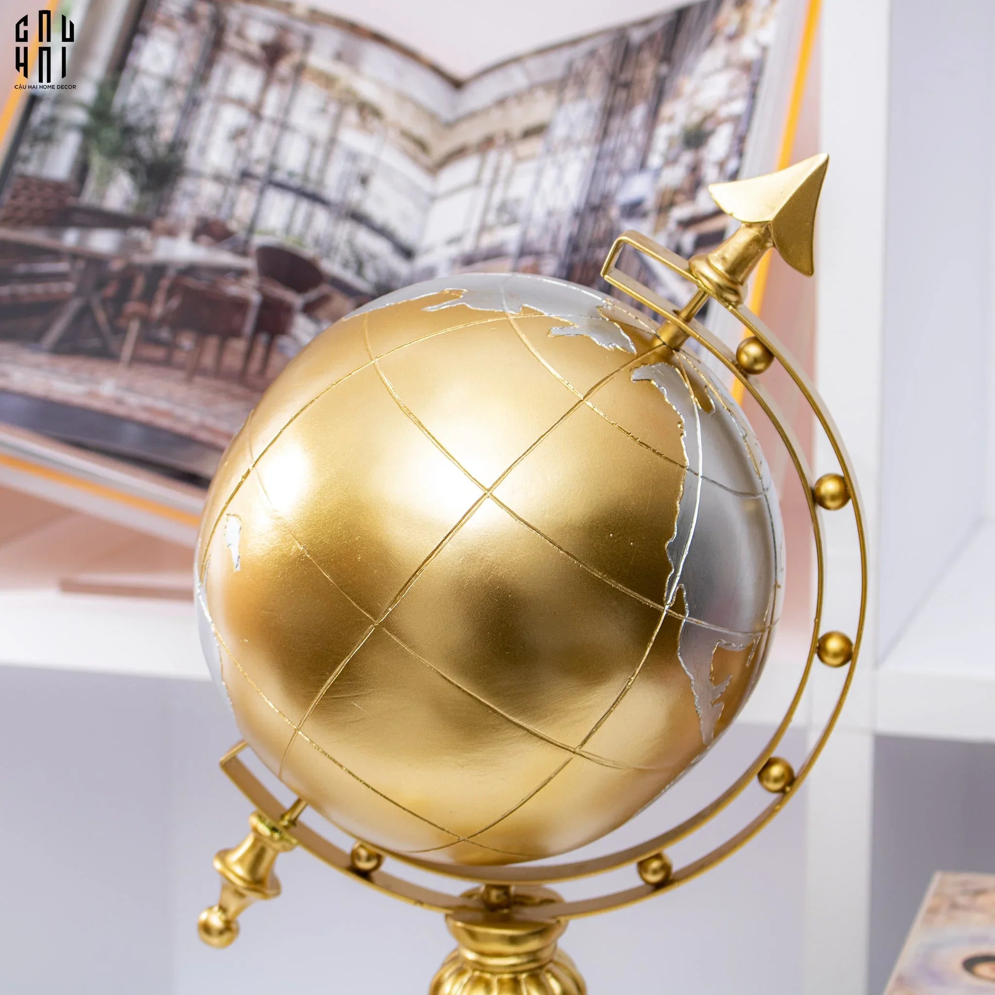 tuong-qua-dia-cau-golden-woody-planet-ss25-tuong-trang-tri-cau-hai-home-decor-5 - CẬU HAI HOME DECOR