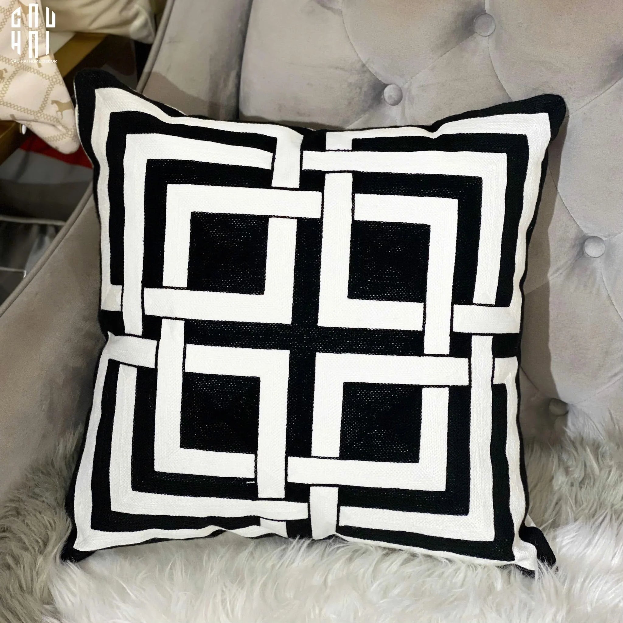 Vỏ Gối Canvas Mono Geometric Border 45-CẬU HAI HOME DECOR